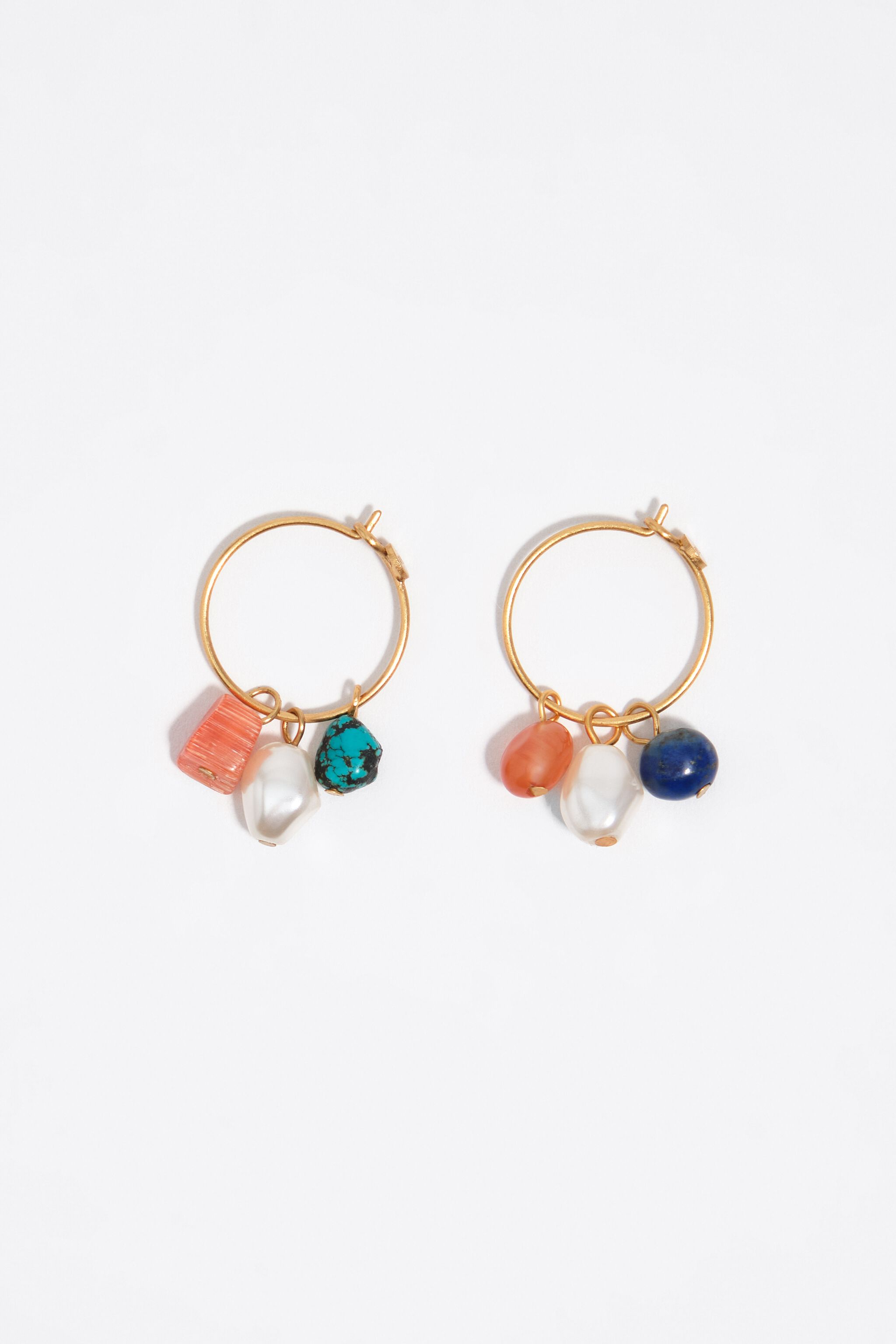 Hoop earrings with multicolor stones and gold pearl