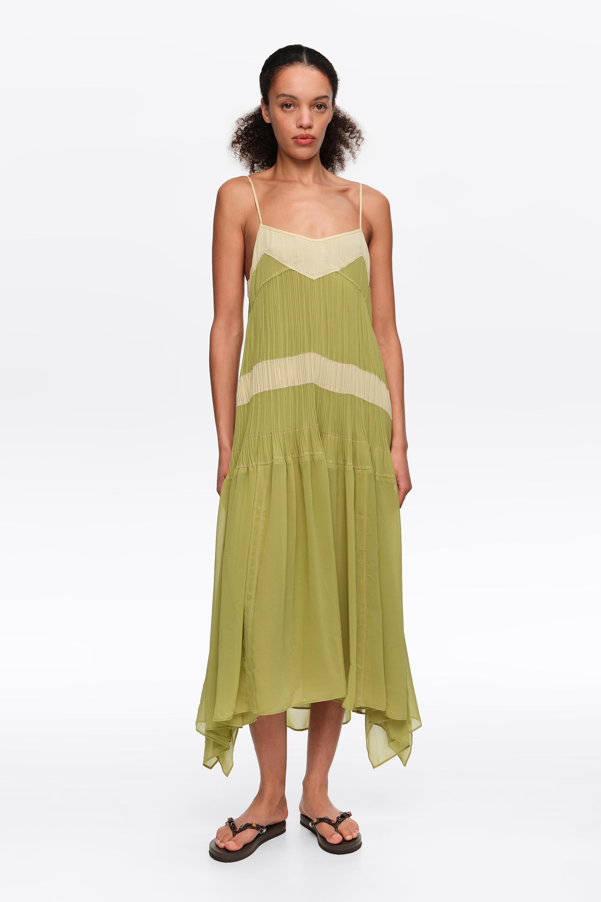 Two-tone pleated A-line strappy dress