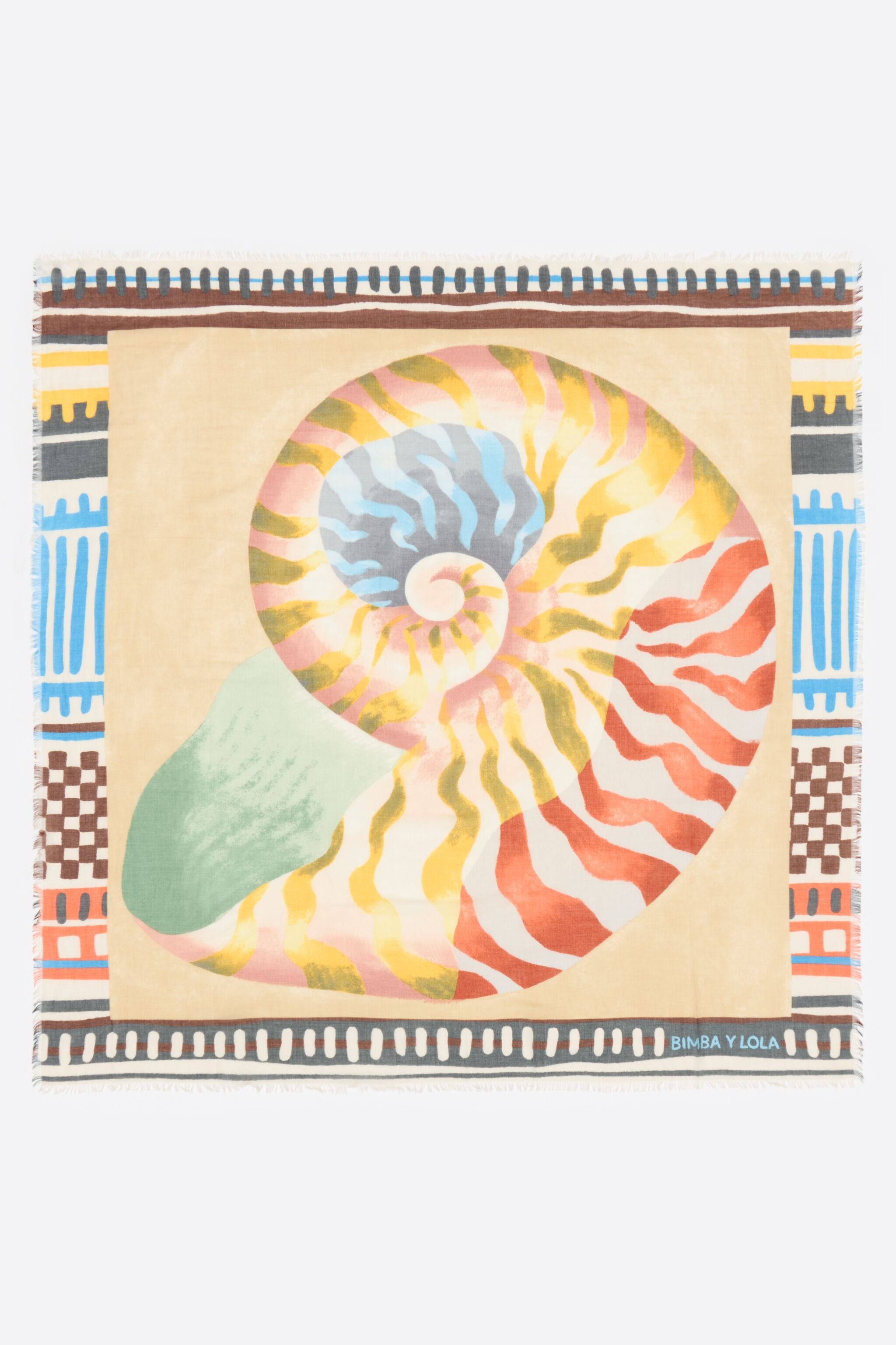 Shell shawl