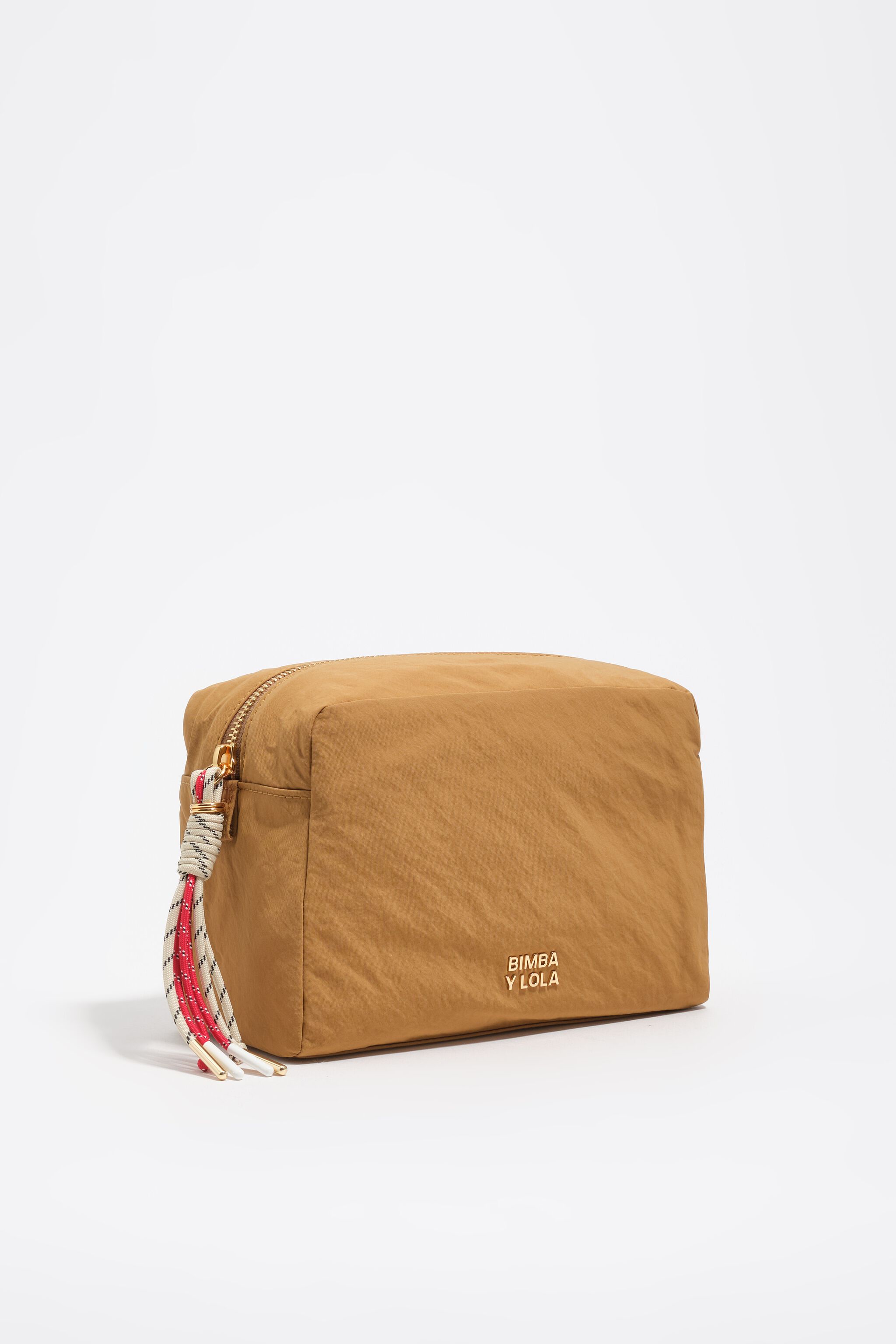 Large caramel nylon make-up case