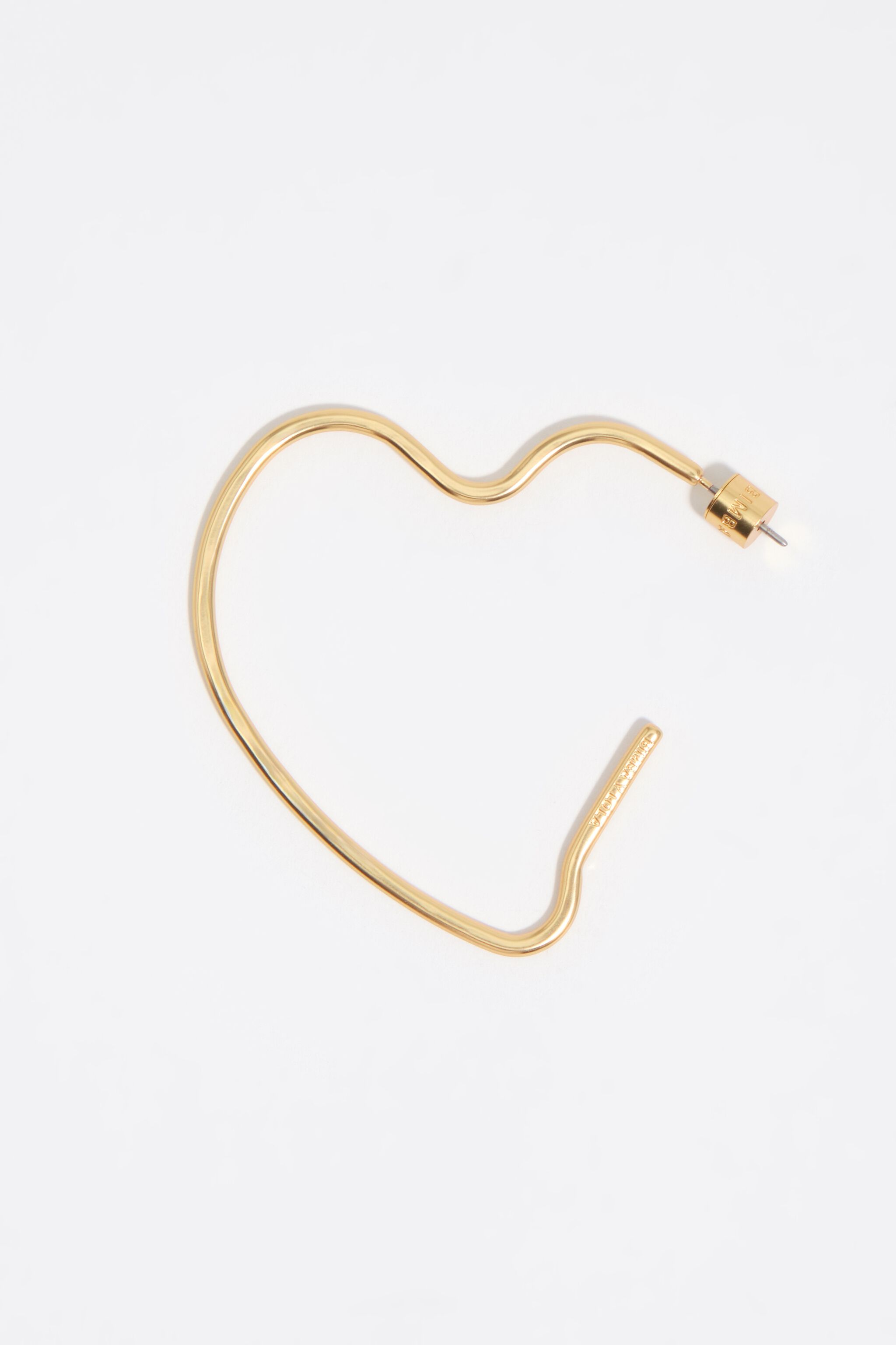 Matte gold heart earrings