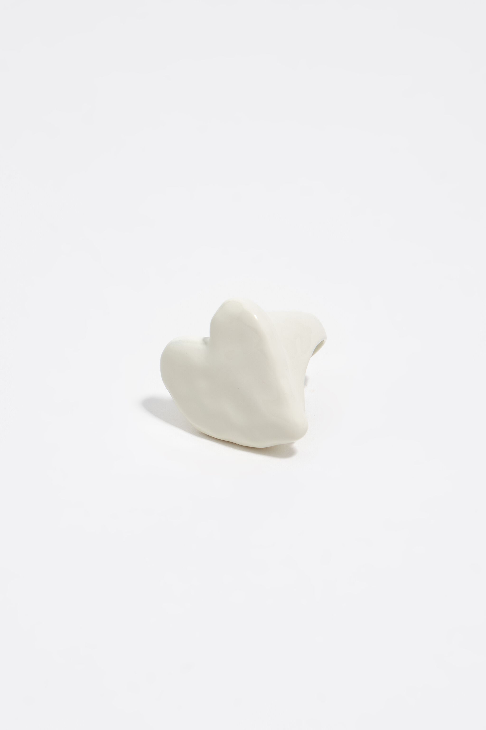 Ivory lacquered textured heart ring