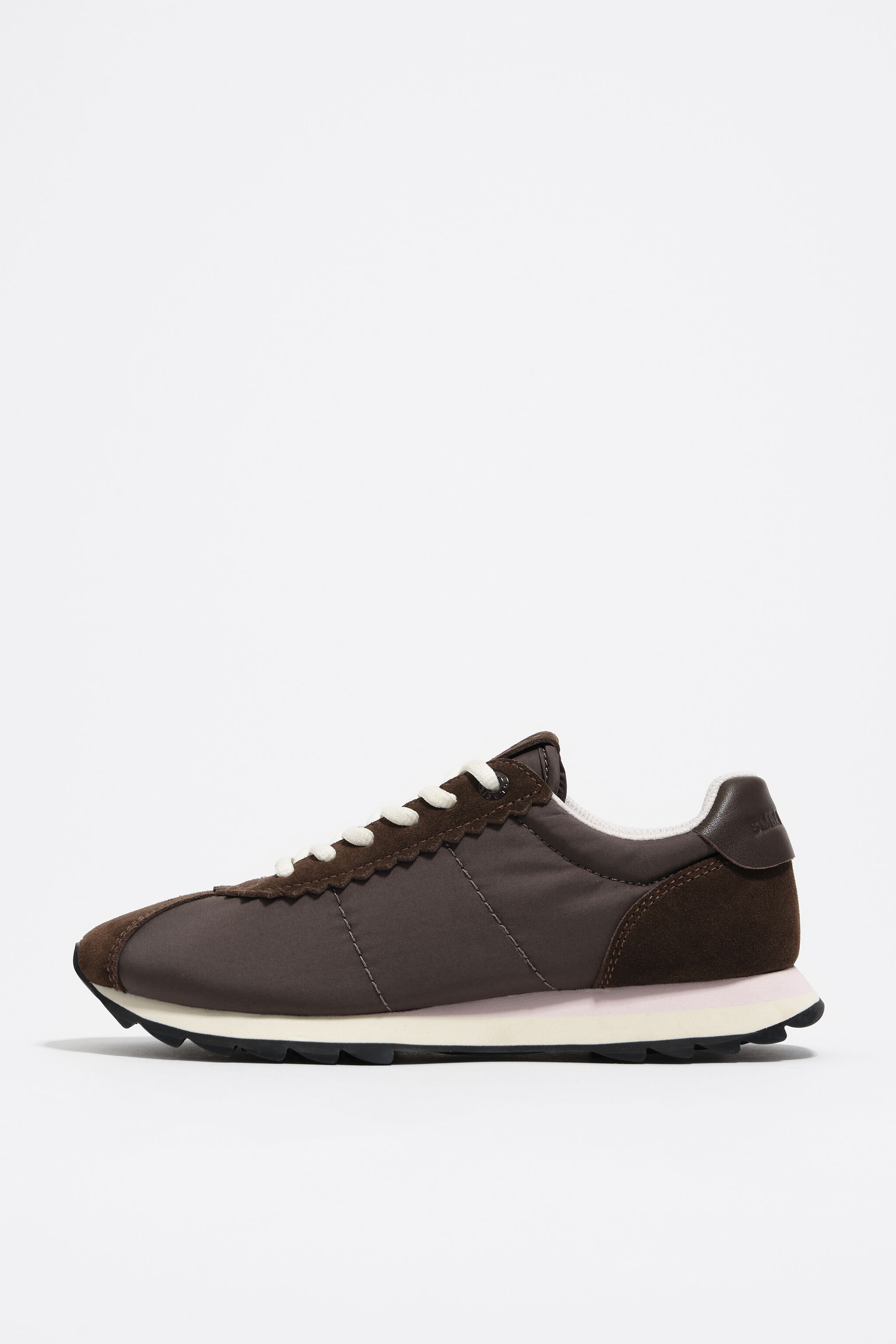 Brown retro suede and nylon 13 18 sneaker