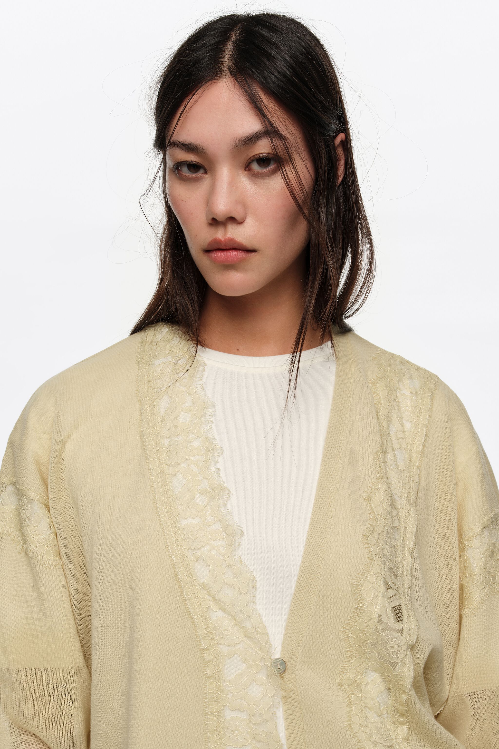 Long light green cotton and linen cardigan with lace trim
