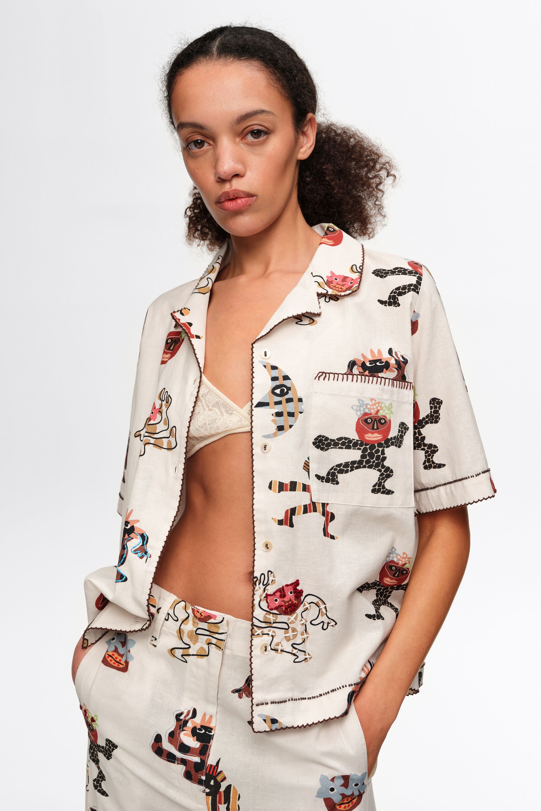 Samba straight shirt with decorative stitching