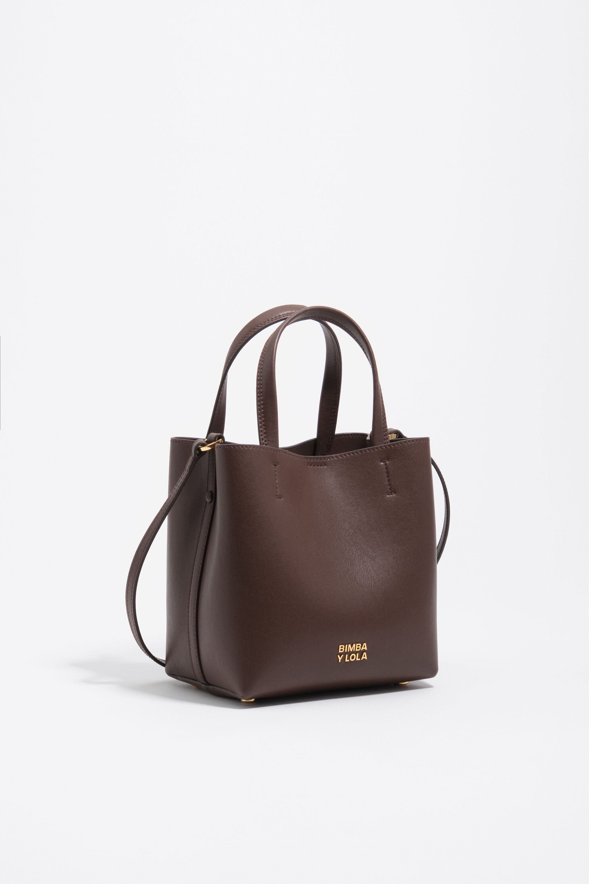 Medium chocolate leather Chihuahua bag