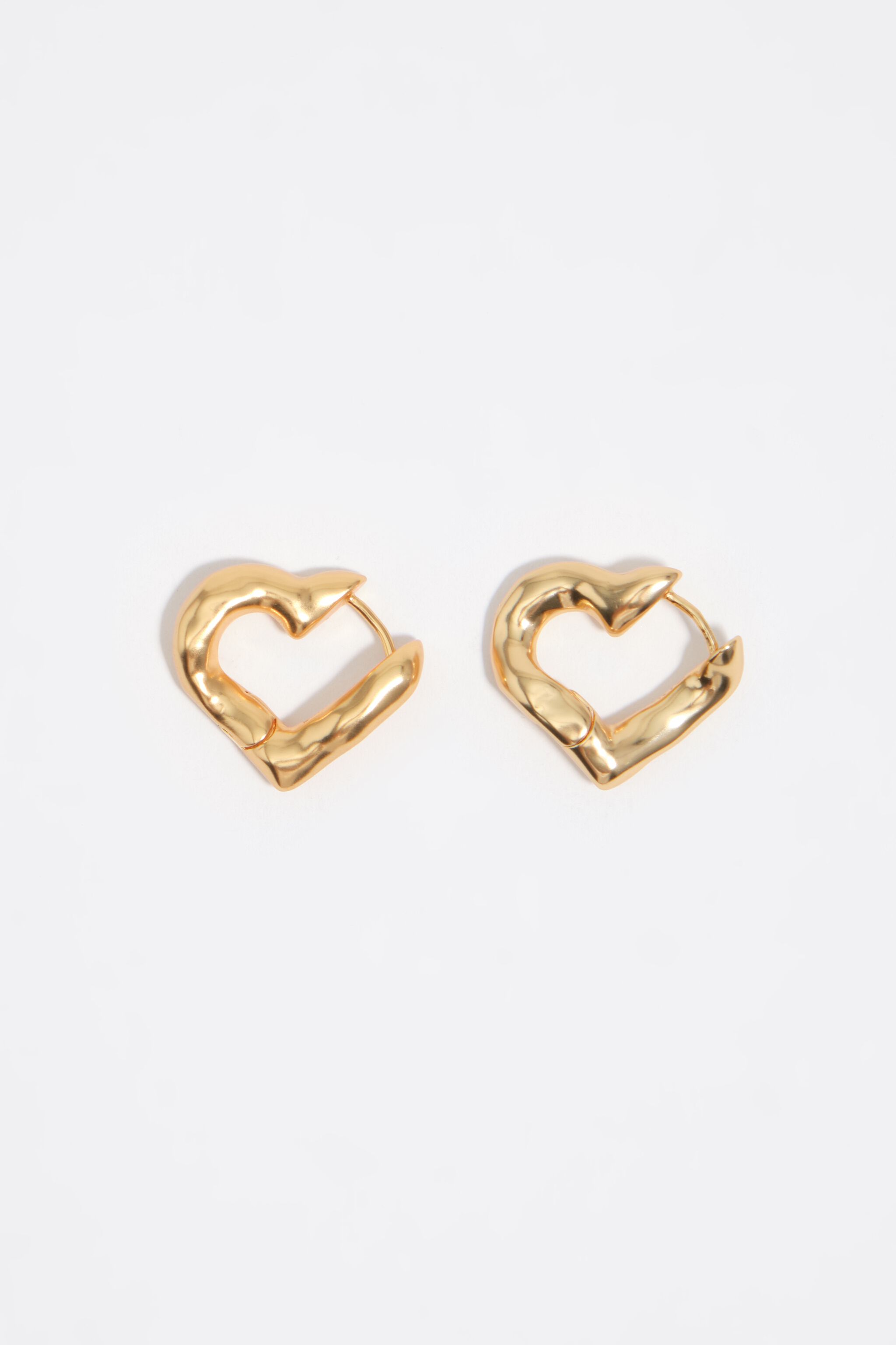 Textured matte gold heart hoop earrings