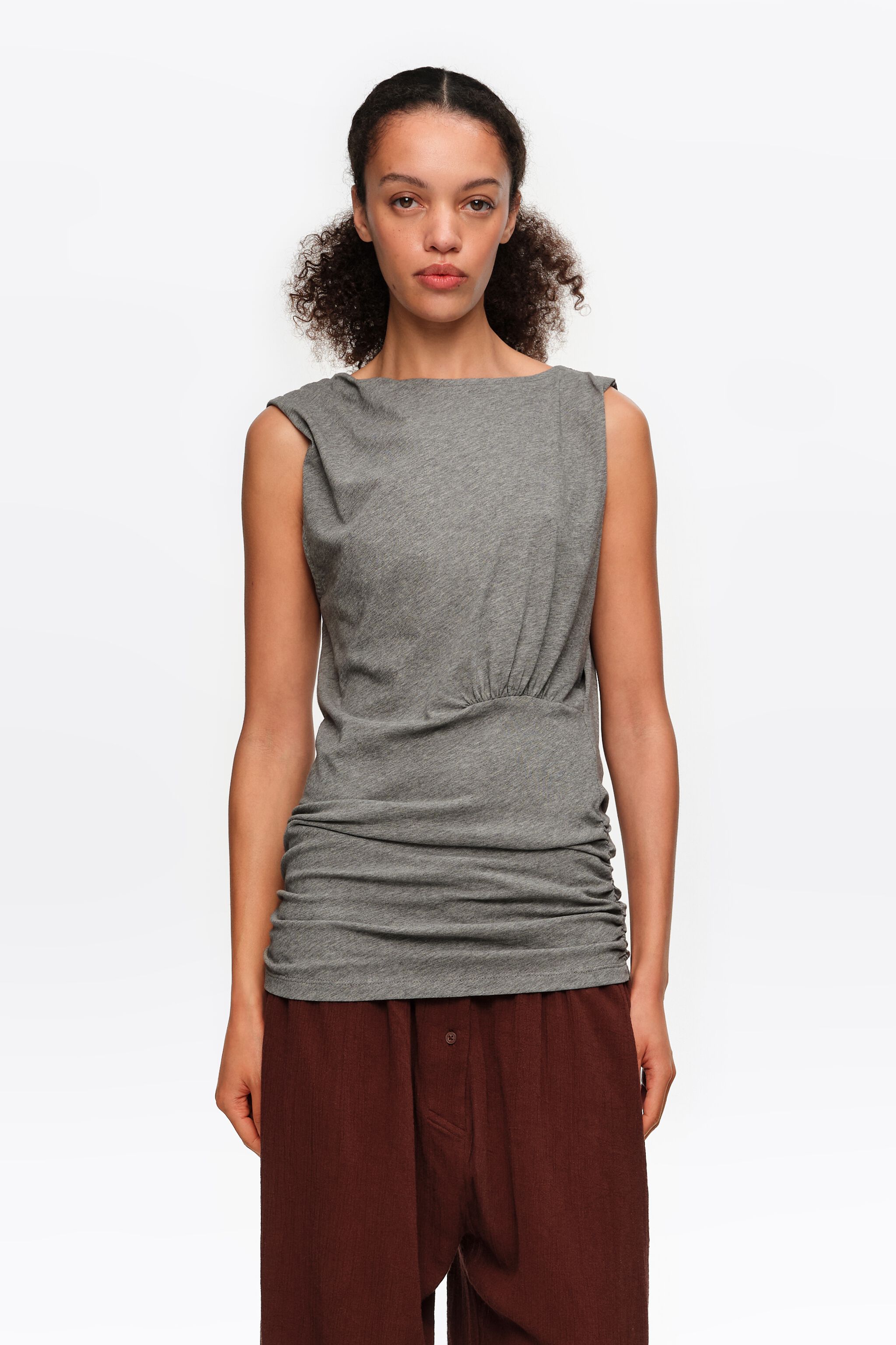 Gray melange fitted elasticated top with dropped back