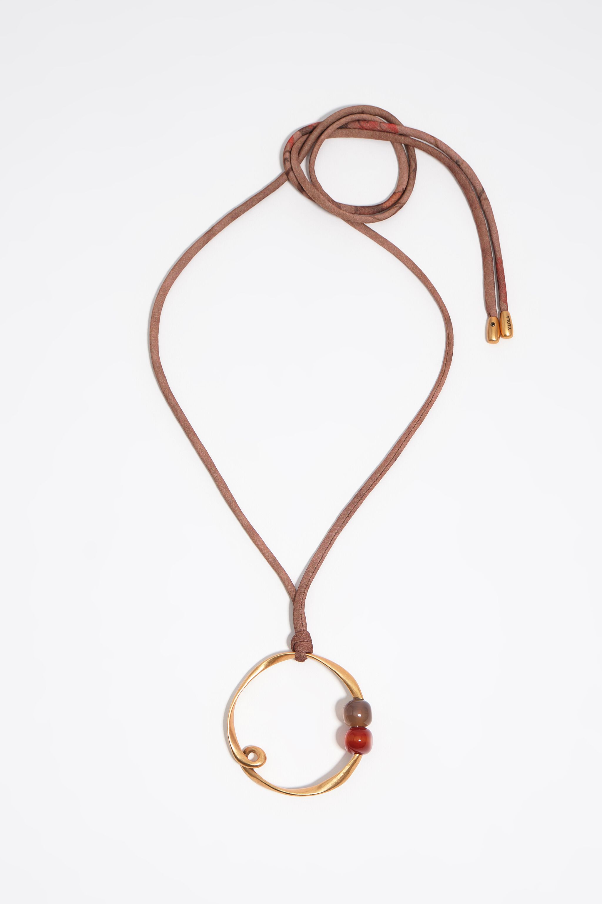 Irregular hoop necklace with matte gold stones