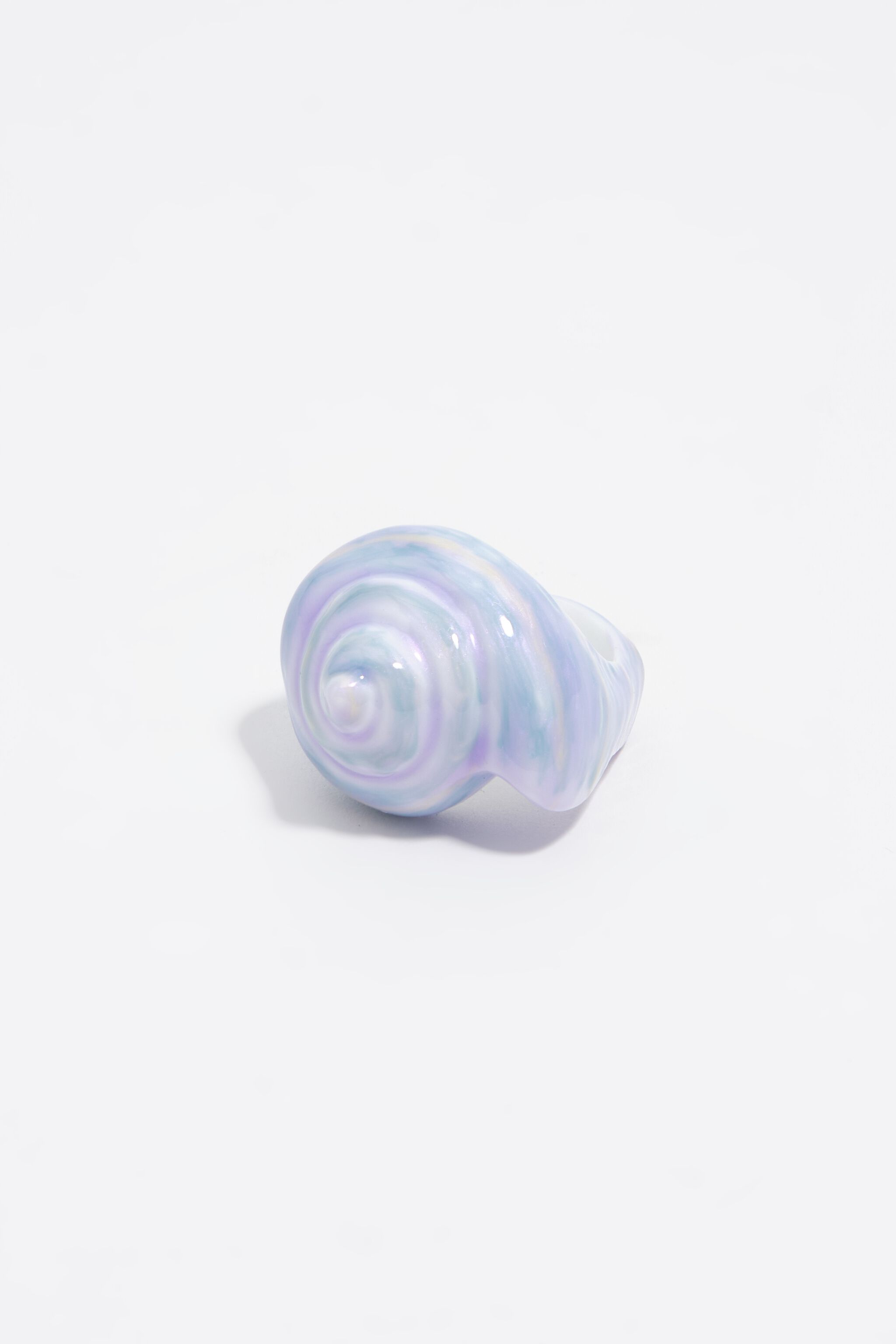 Blue enameled resin seashell ring
