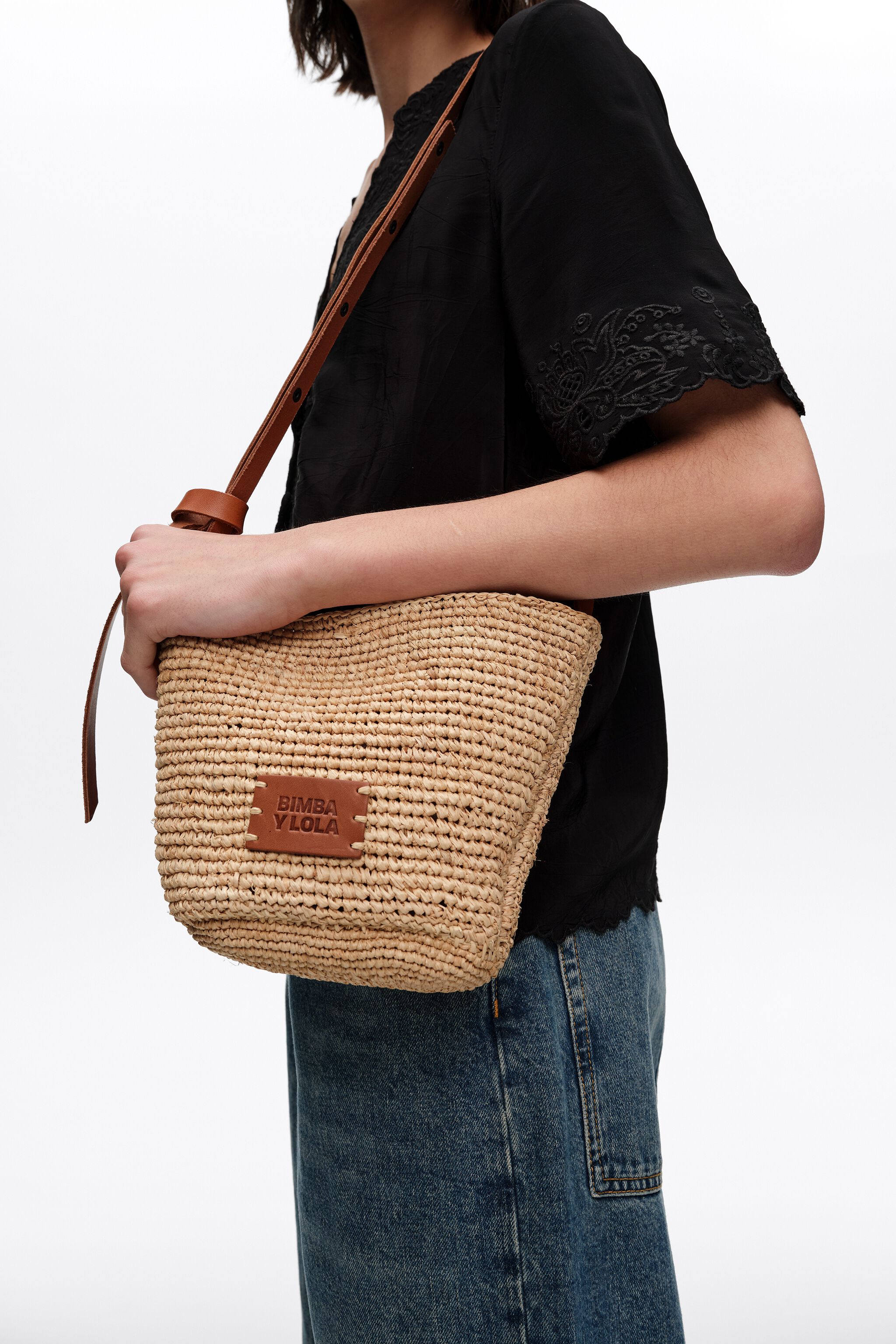 Small natural raffia plaited bag