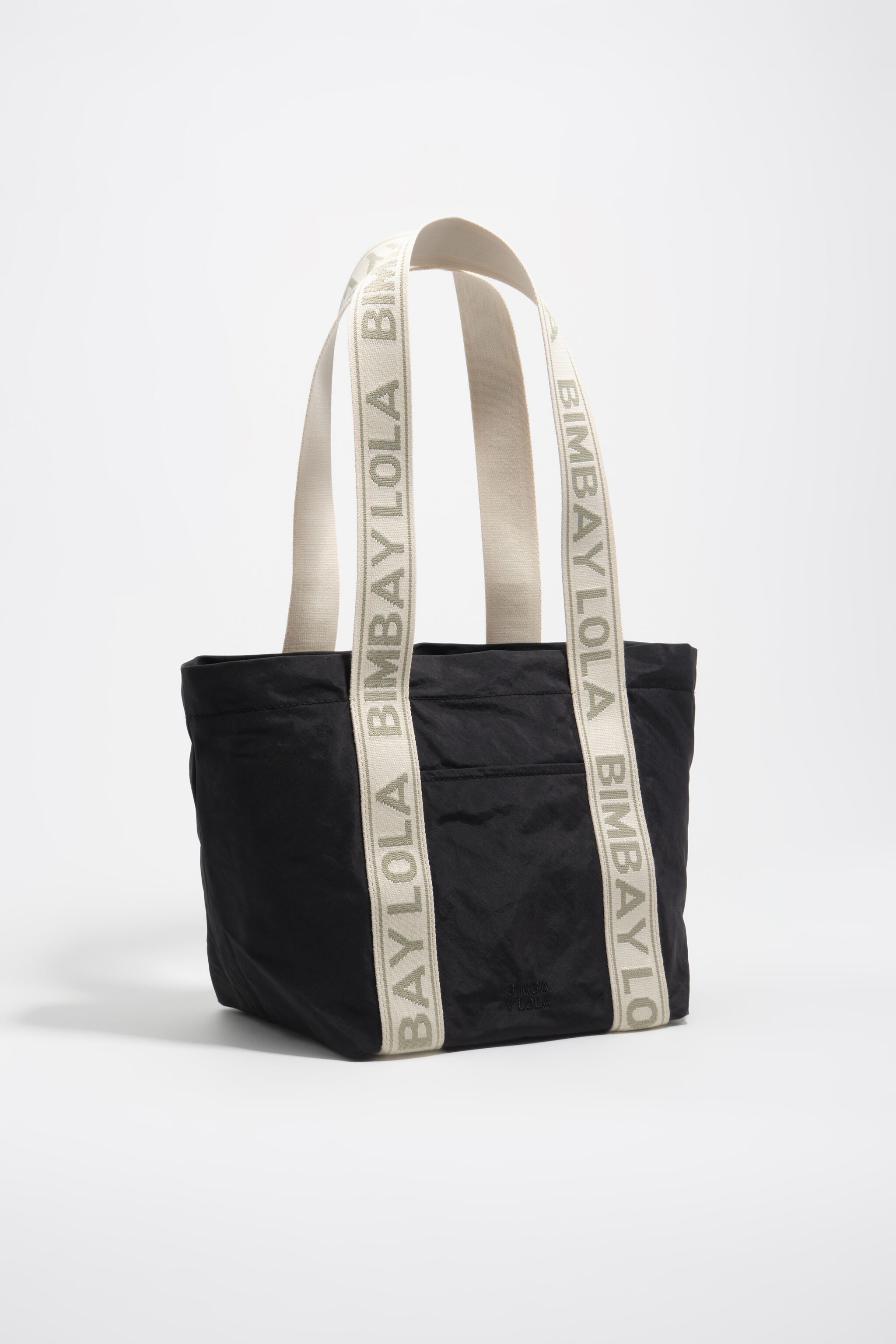 Medium graphite nylon bag