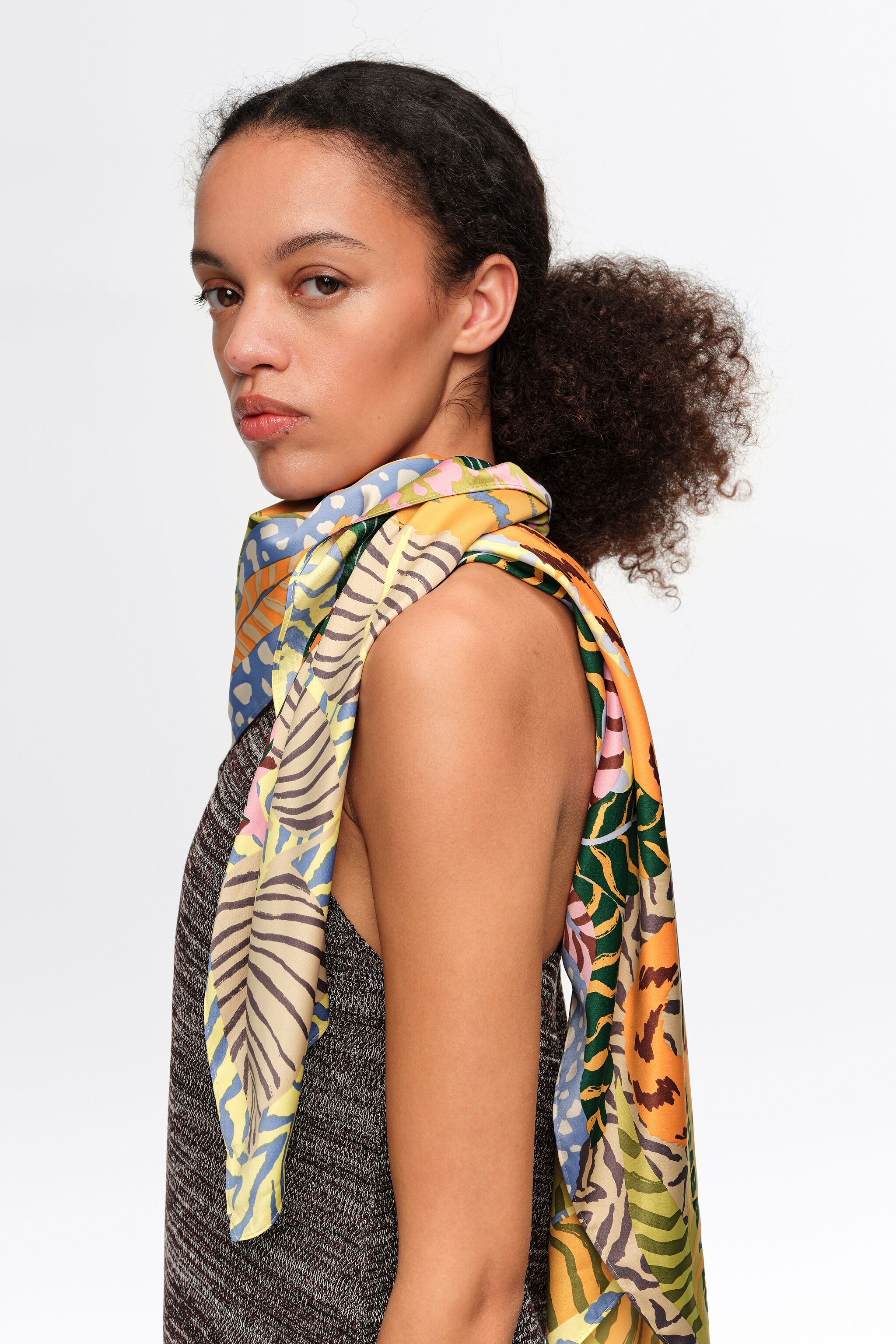 Wild ginger scarf