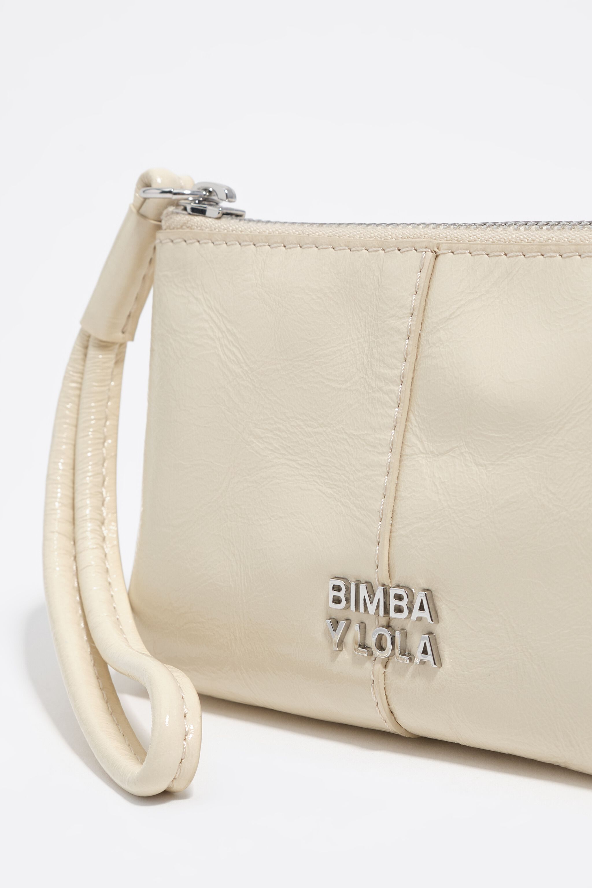 Ivory leather coin purse