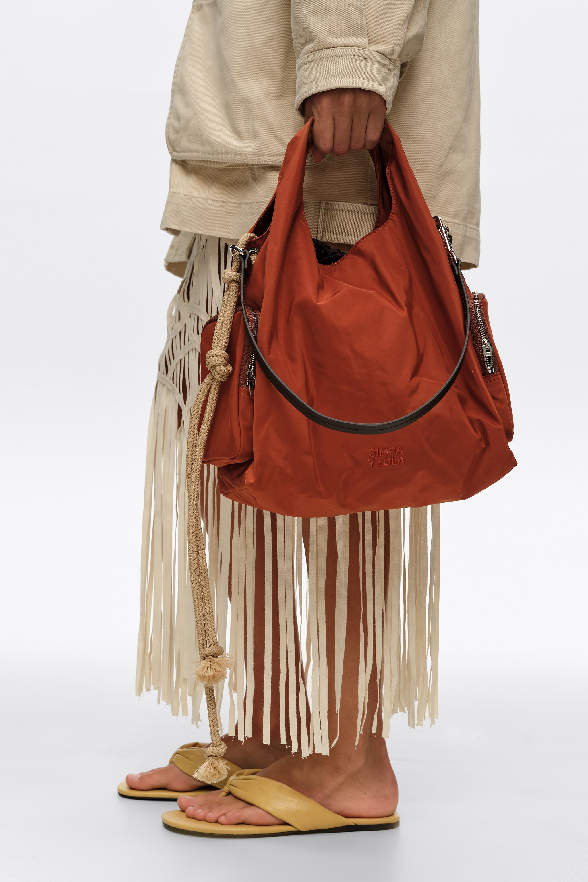 Medium rust nylon handbag