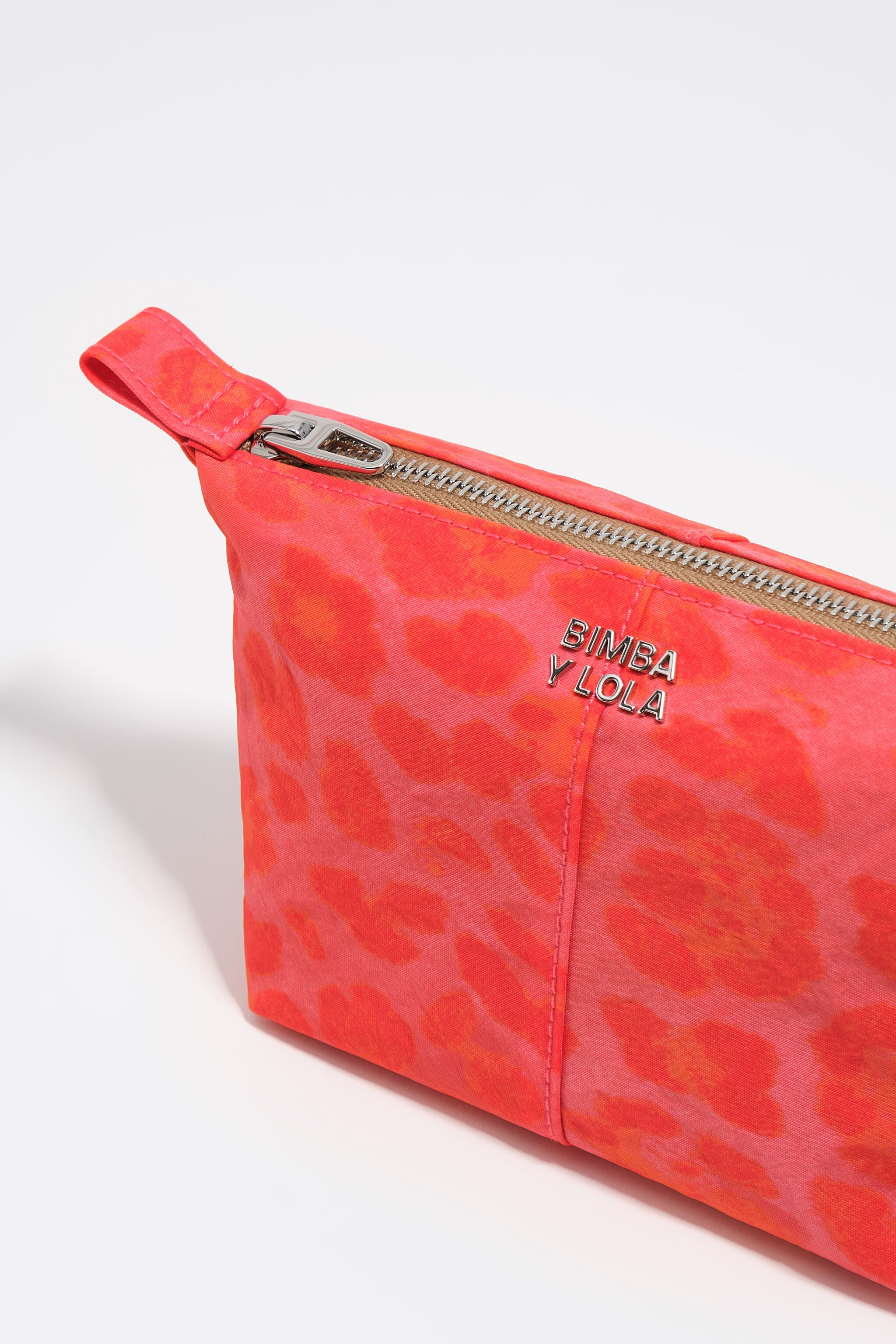 Pink leopard nylon Trapecio make-up case