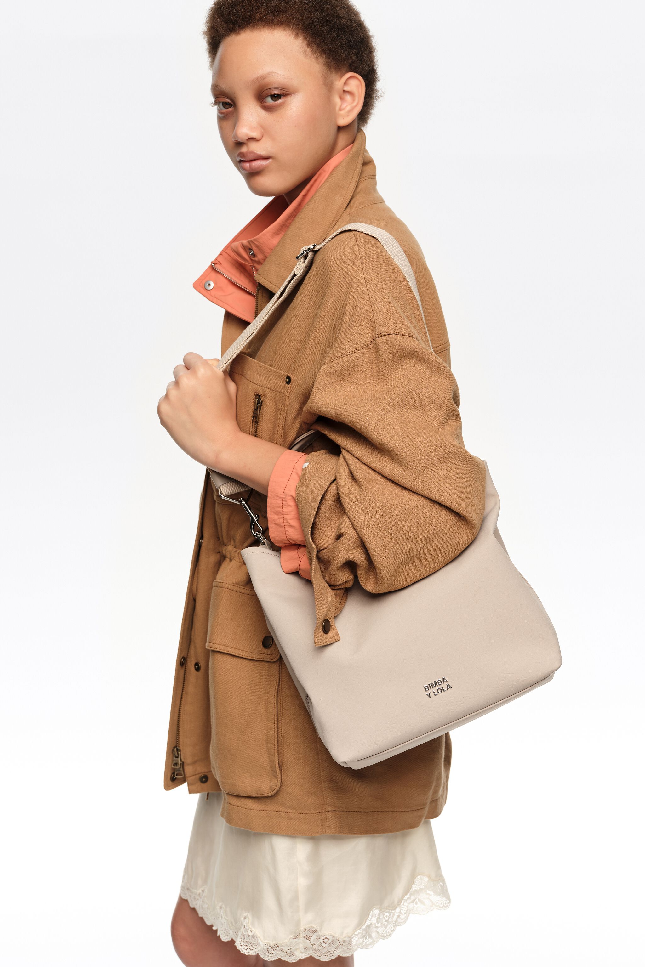 Large sand fabric Chihuahua bag