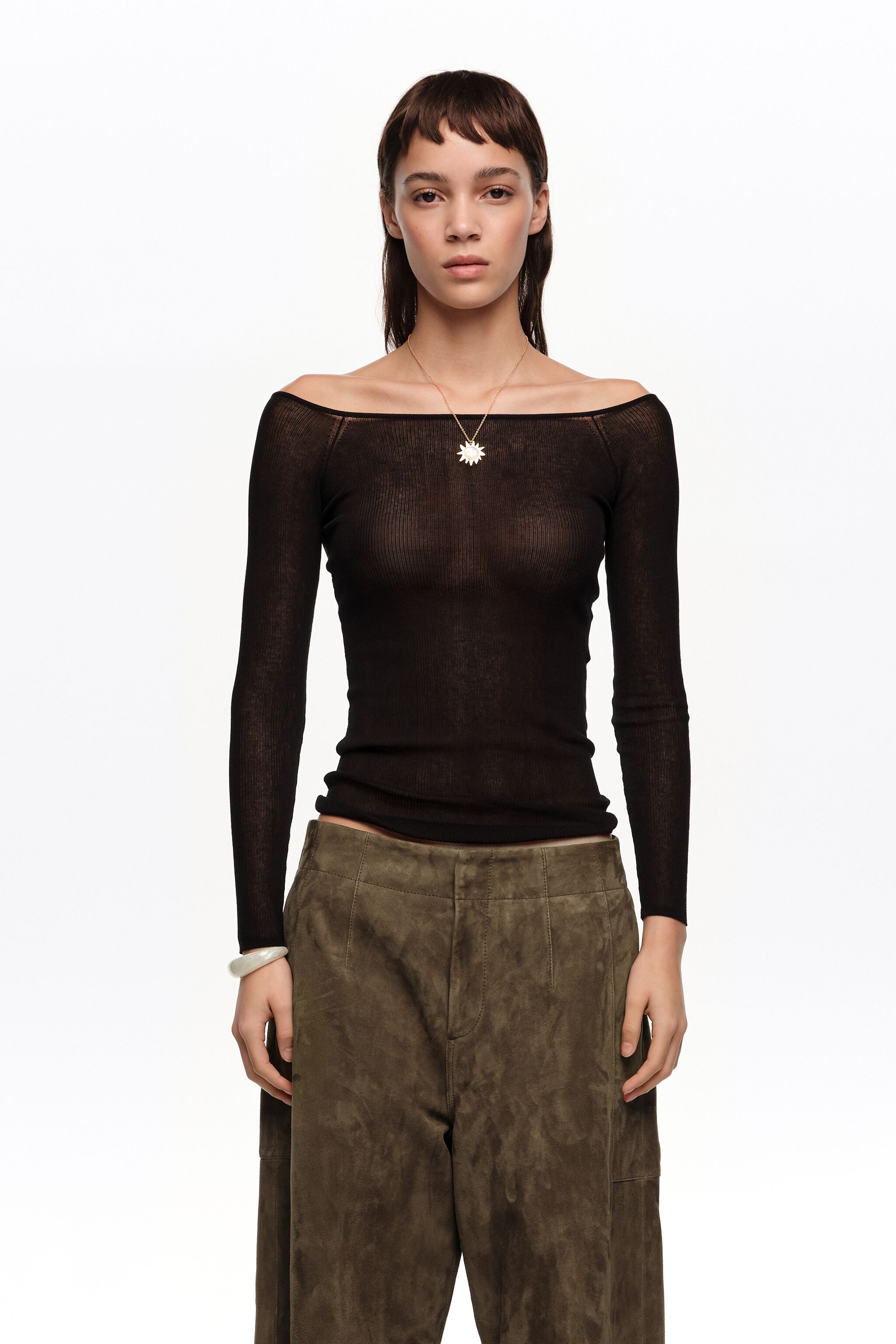 Black fitted ribbed jumper
