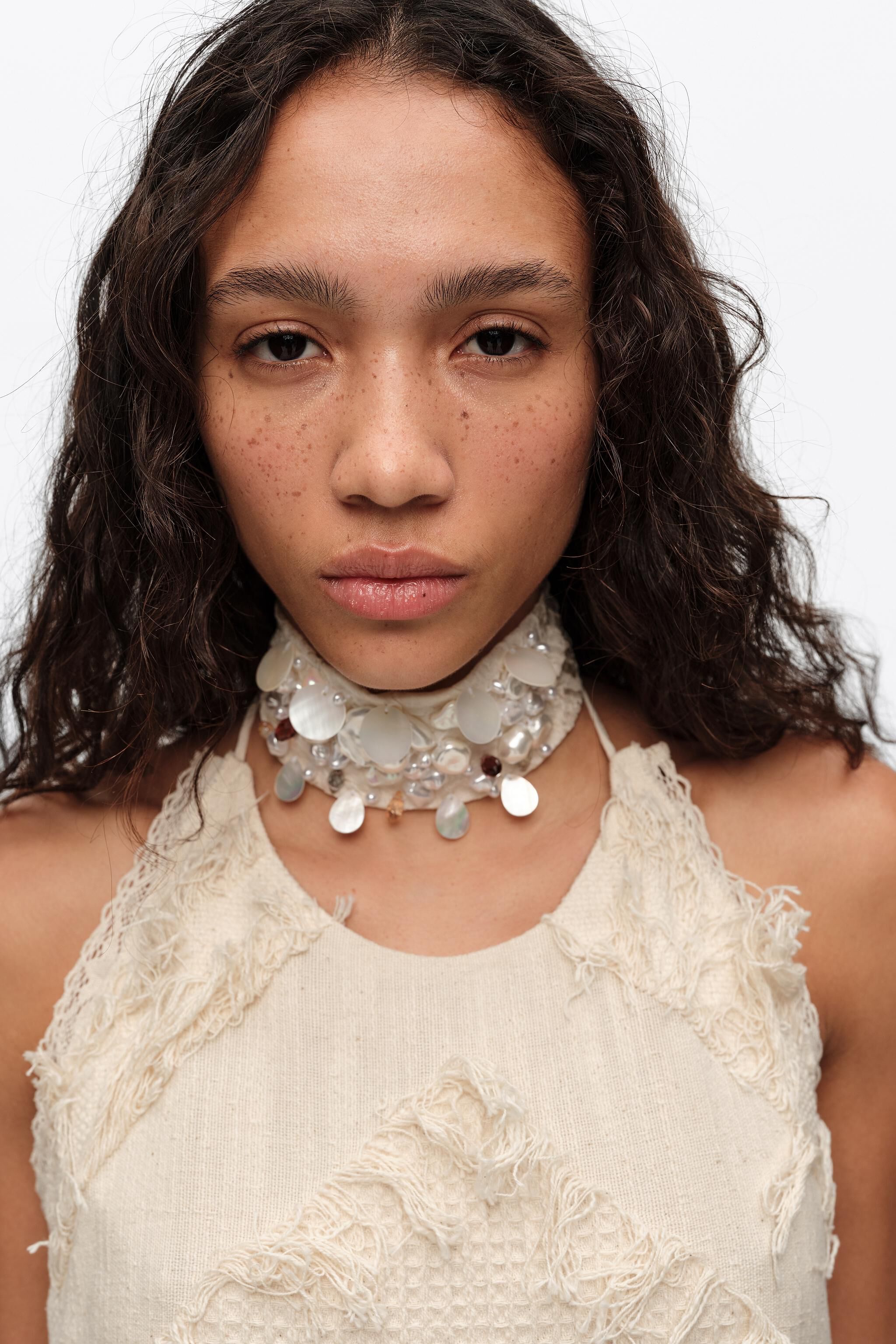 Ivory woven choker necklace with pearls