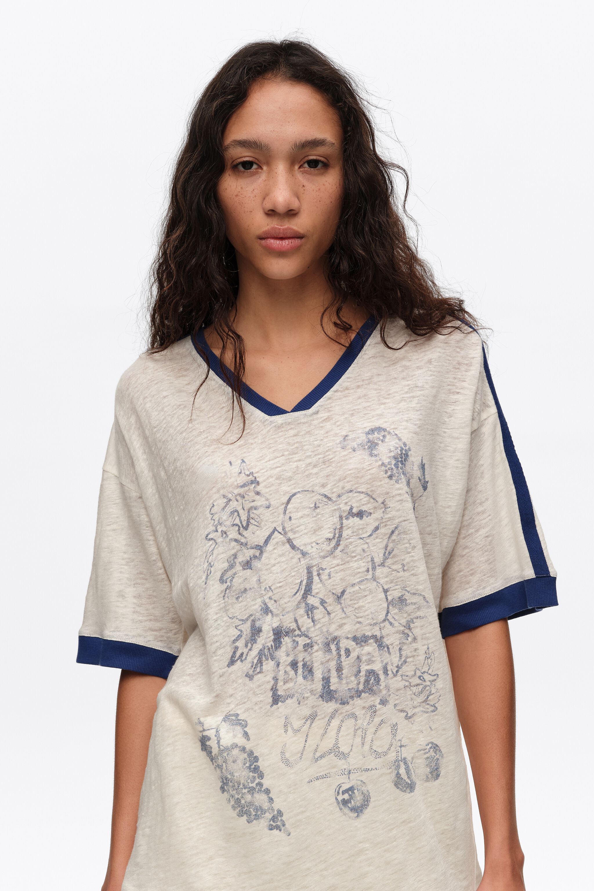 Faded ivory linen fruit logo T-shirt