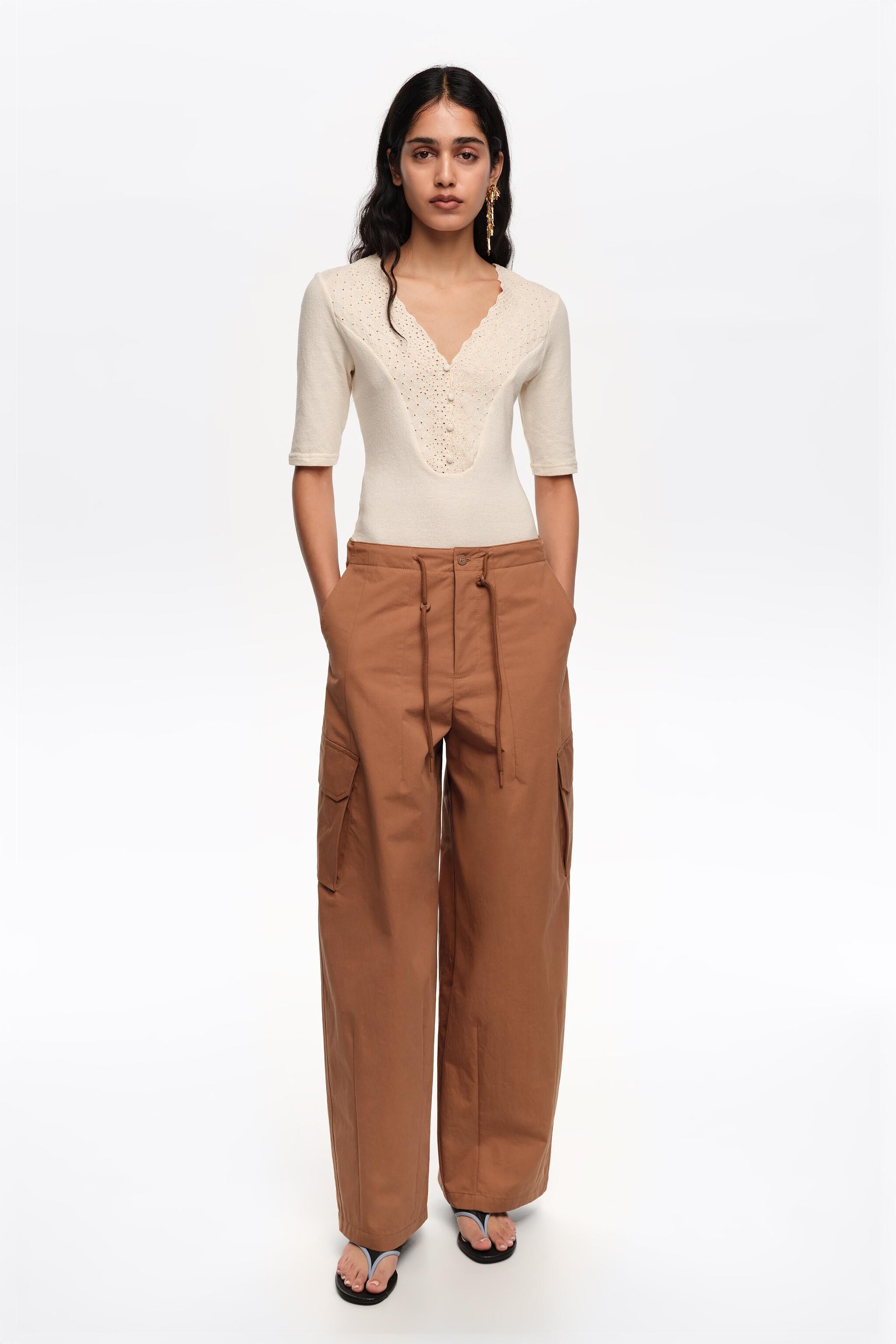 Light brown cotton cargo trousers