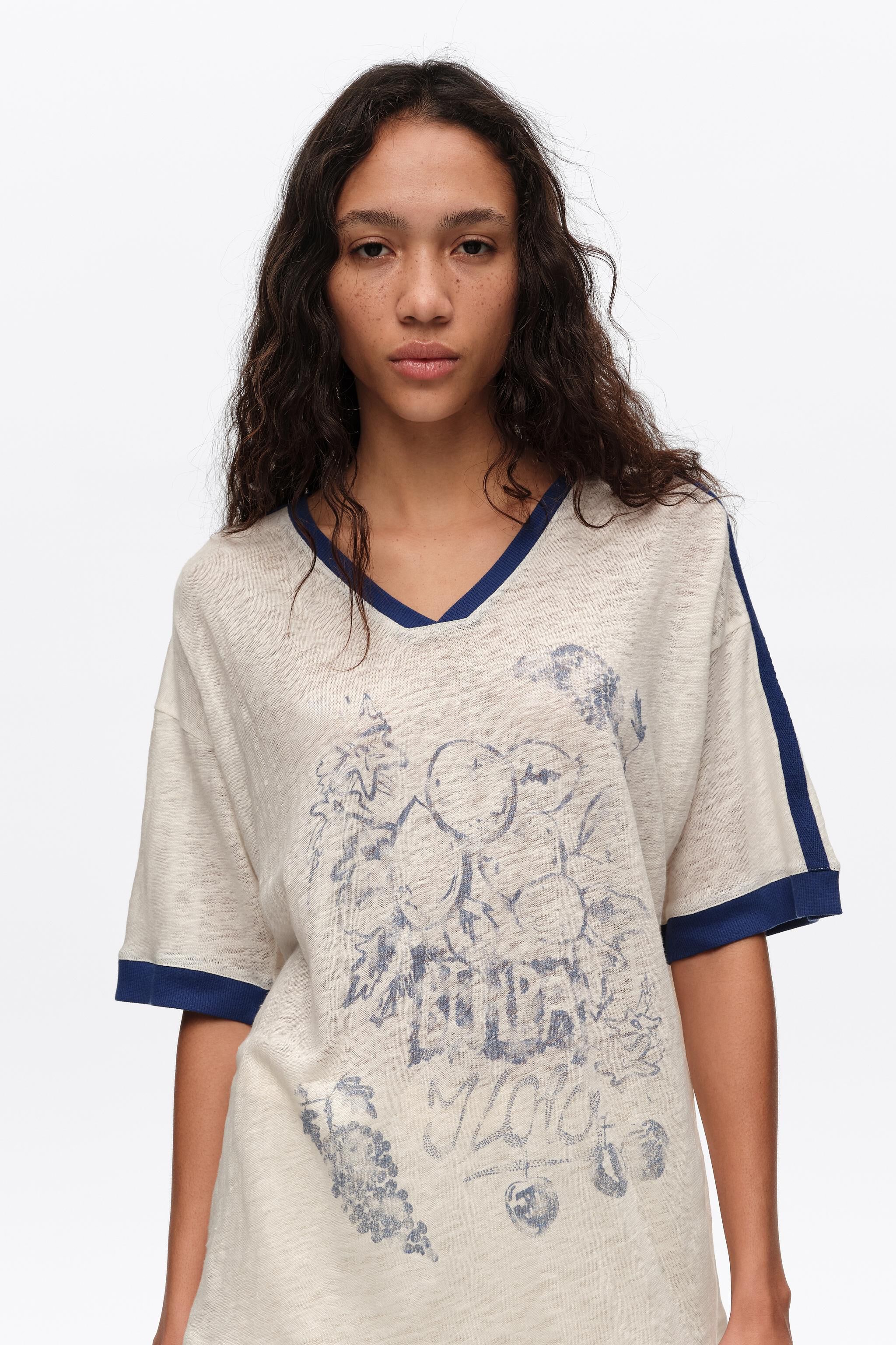 Faded ivory linen fruit logo T-shirt