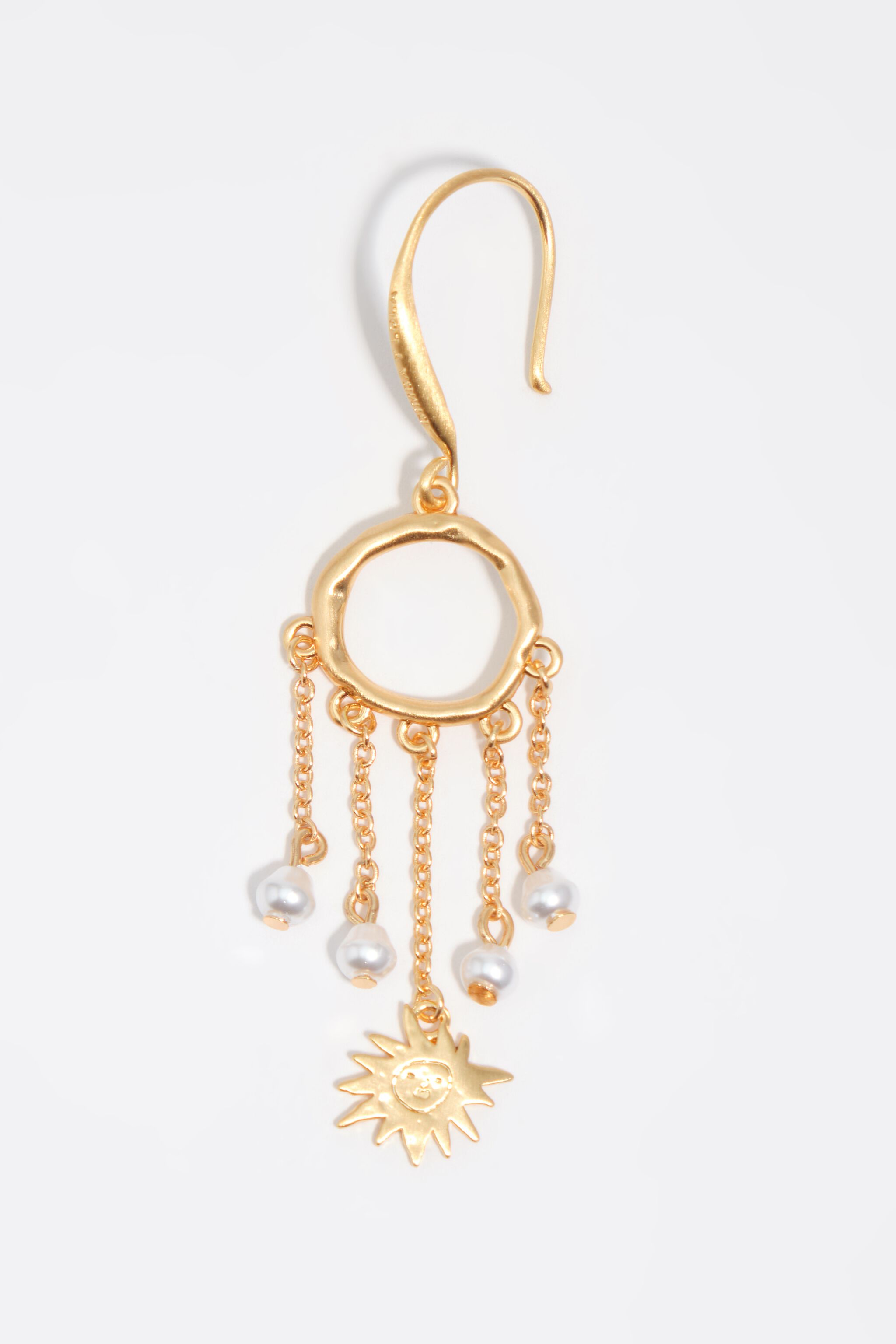Sun and moon earrings with brushed gold chains and pearls