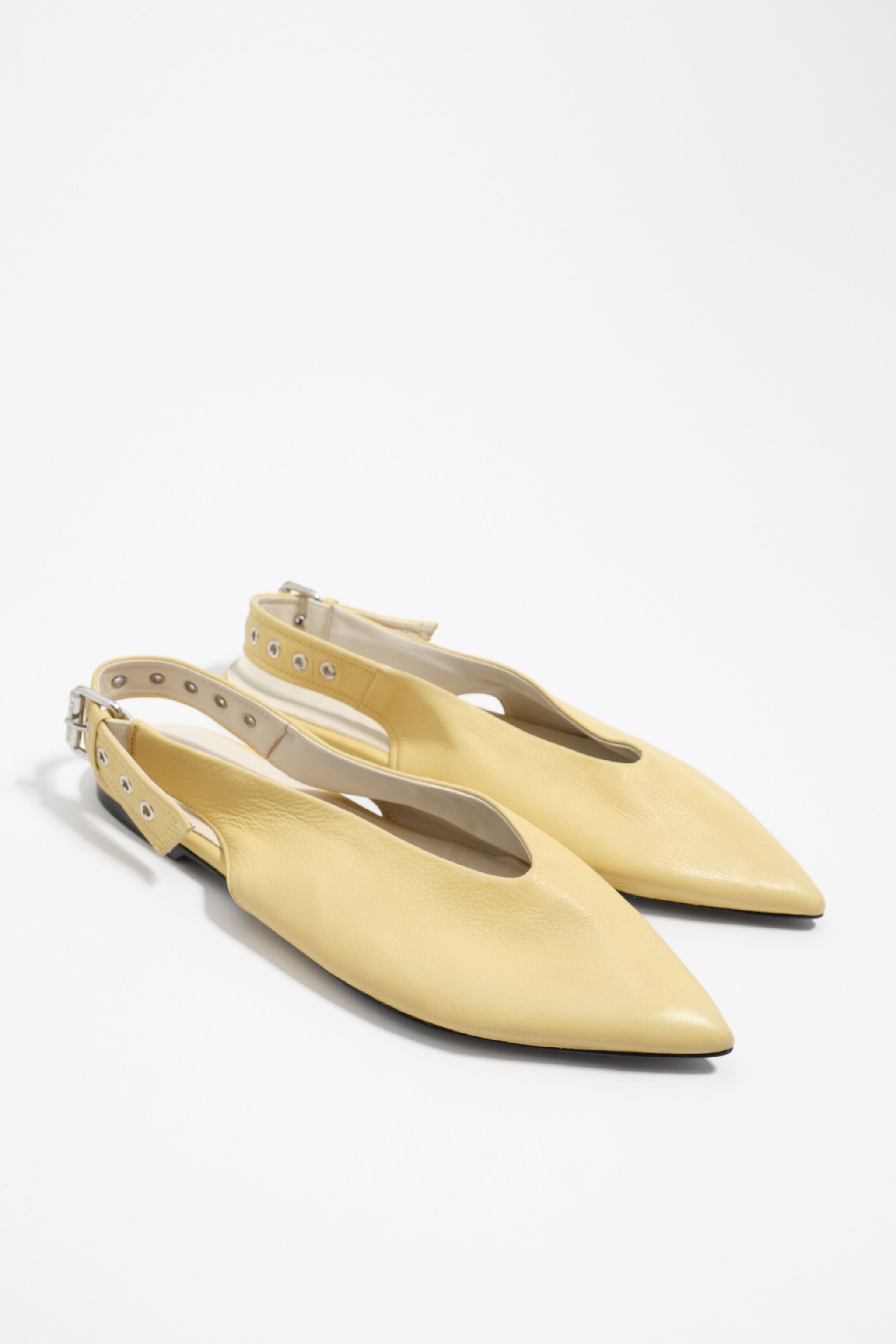 Yellow leather slingback ballerina
