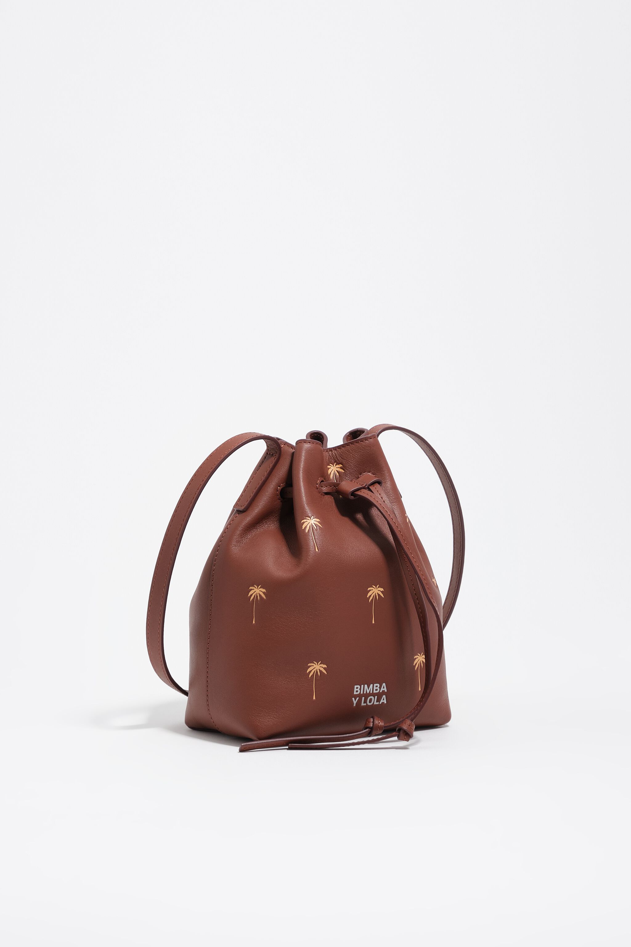 Small Palms walnut leather Carlino bucket bag