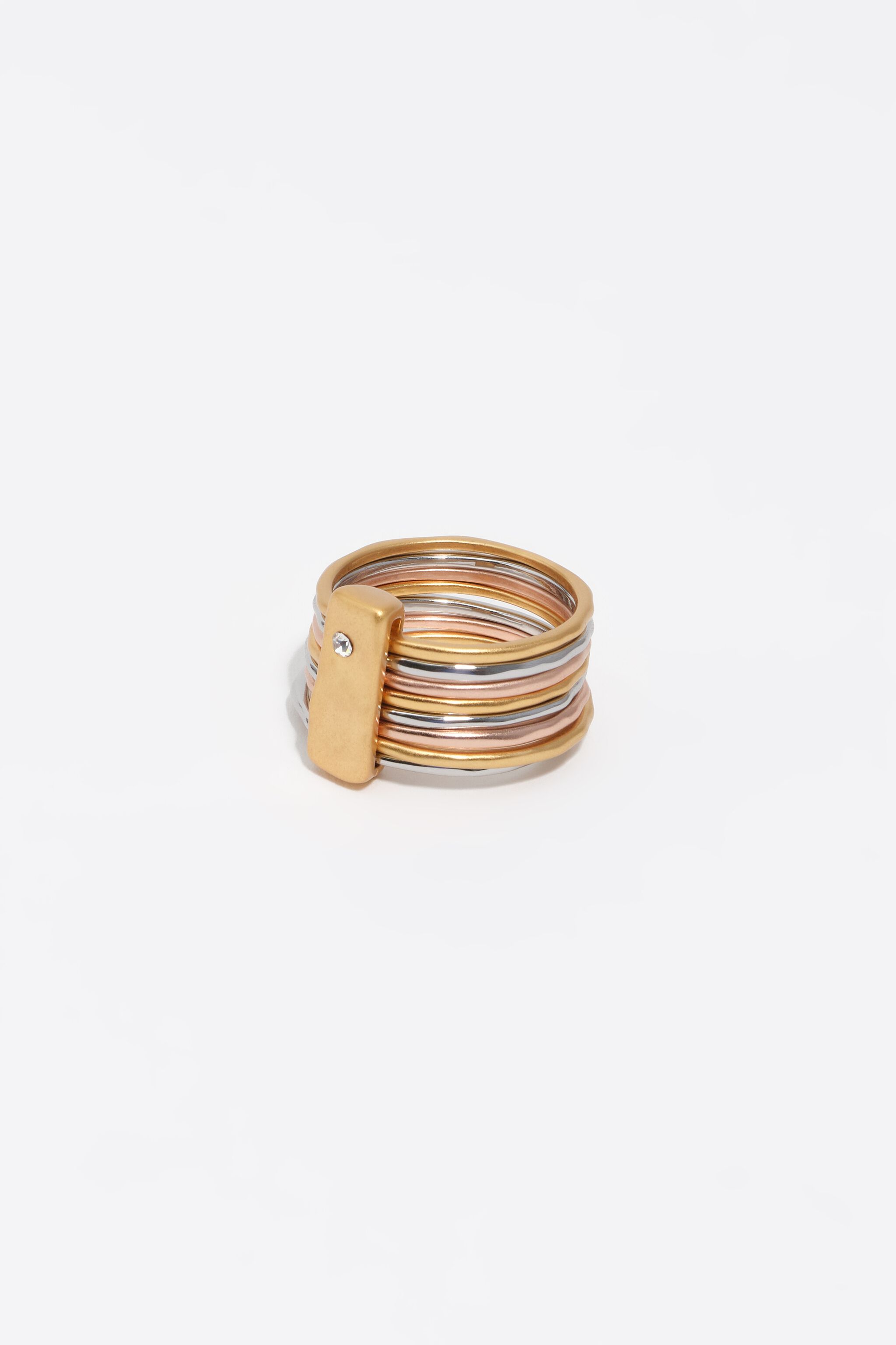 Three-tone textured ring