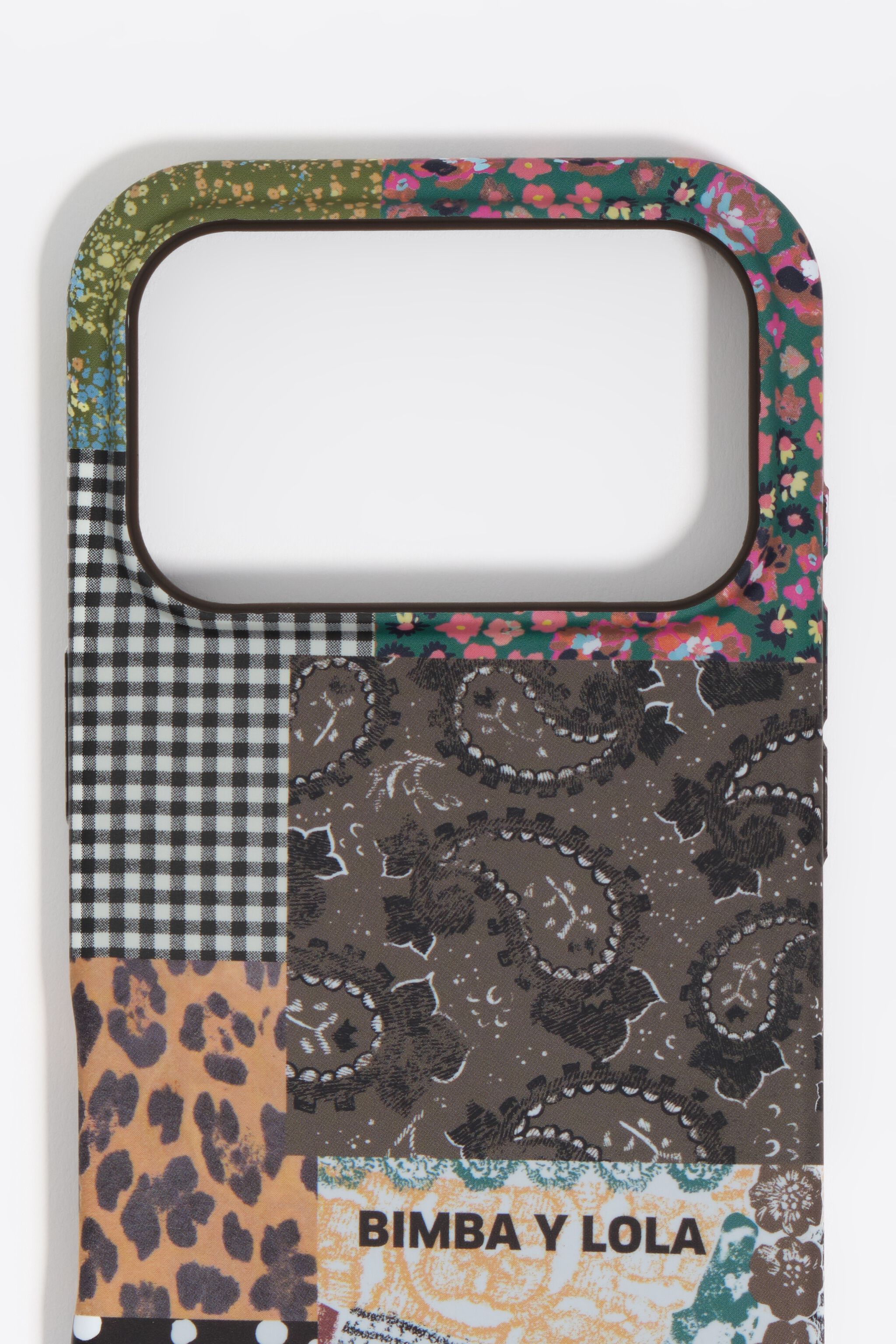 Patchwork iPhone 17 Pro rigid case