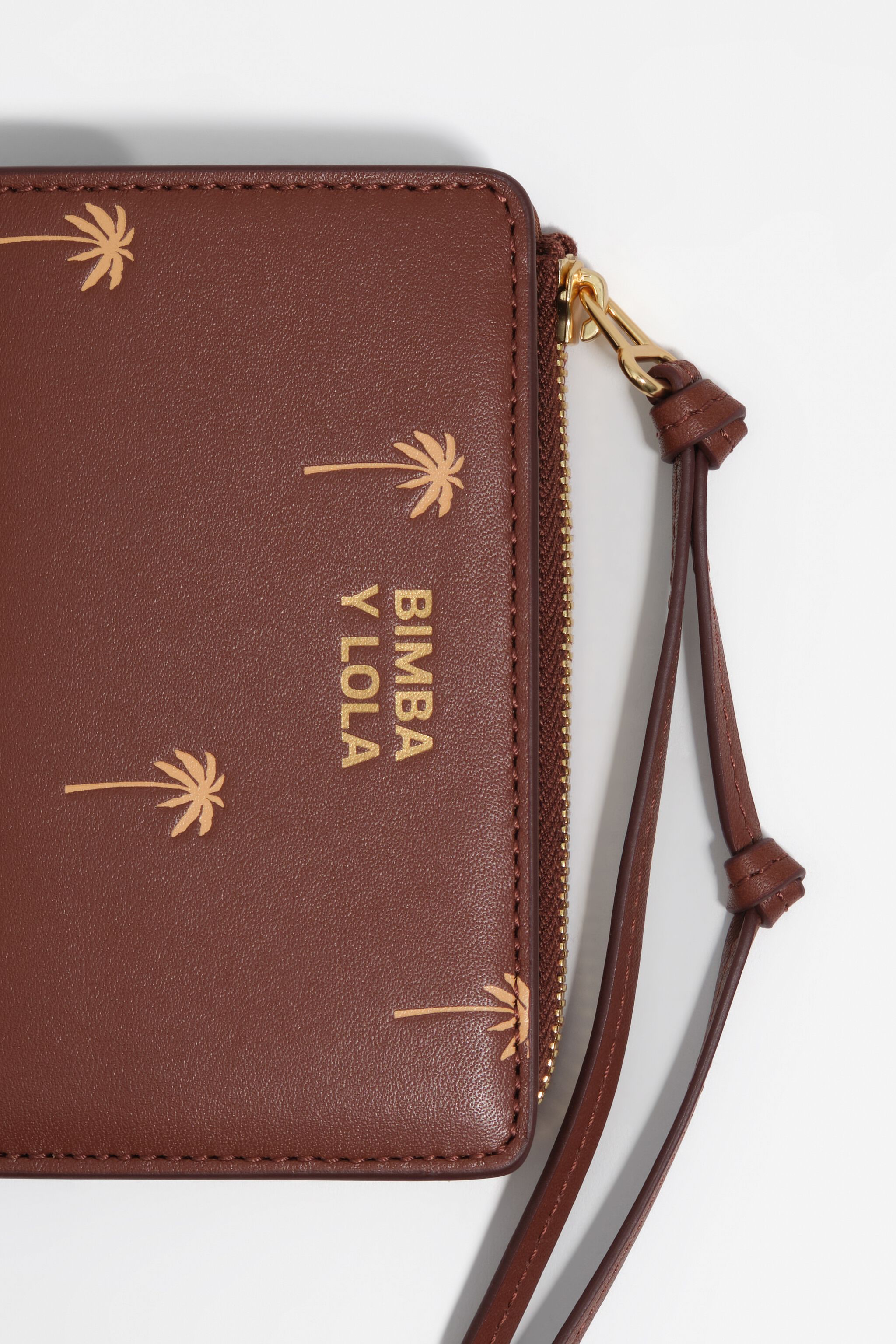 Sand Palms compact purse