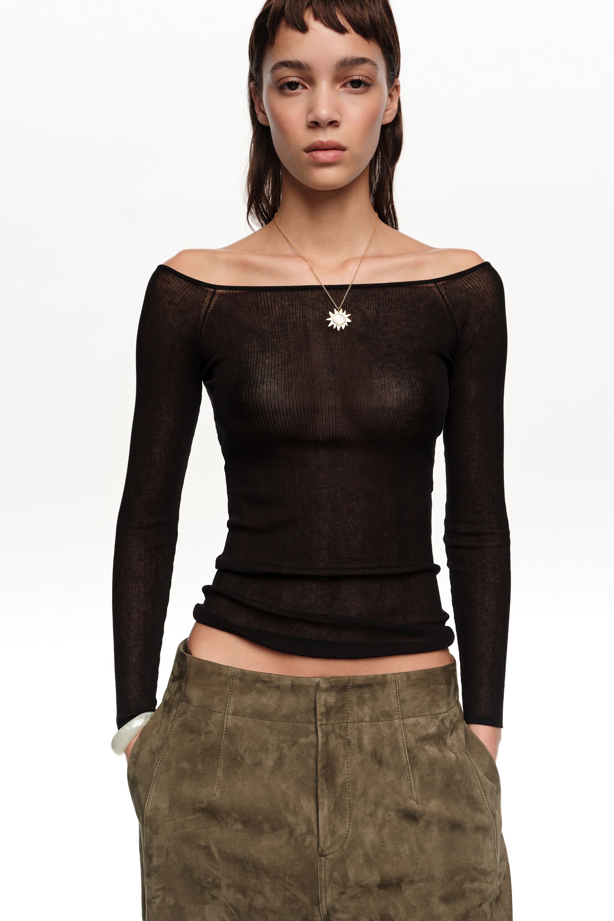 Black fitted ribbed jumper