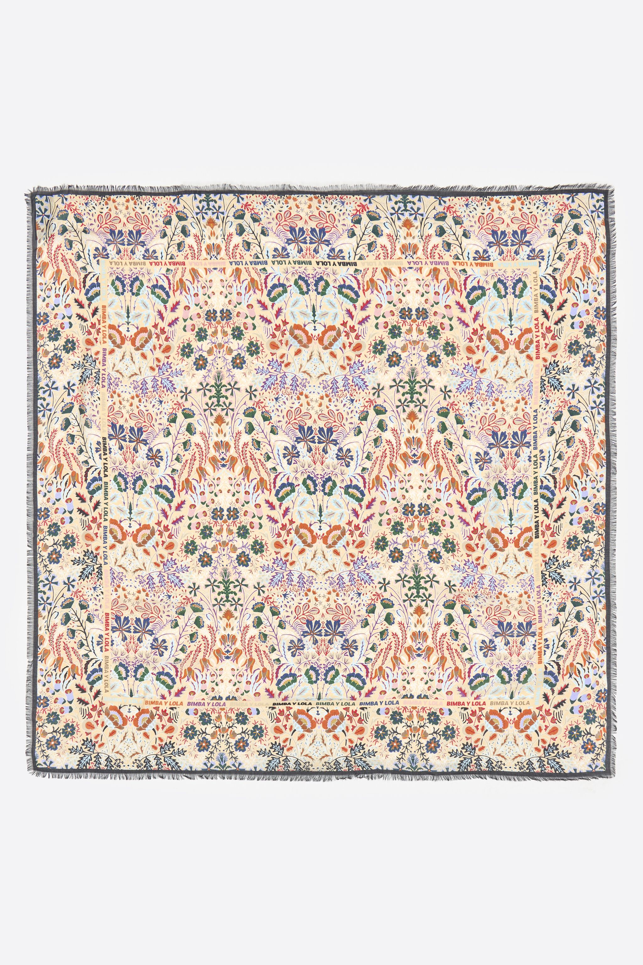 Vanilla flowers and logo border shawl