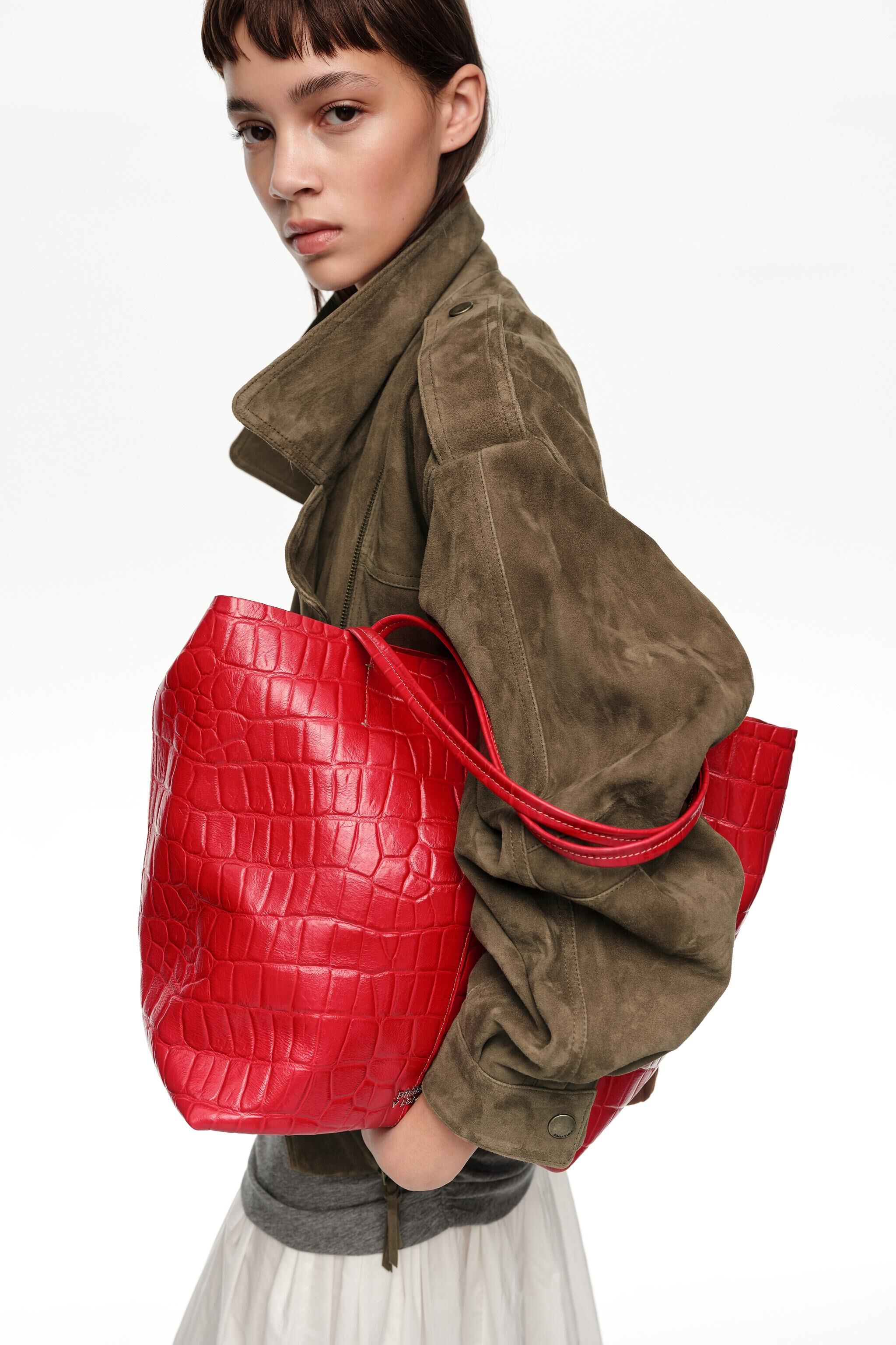 Large leather shopper bag in red crocodile embossed