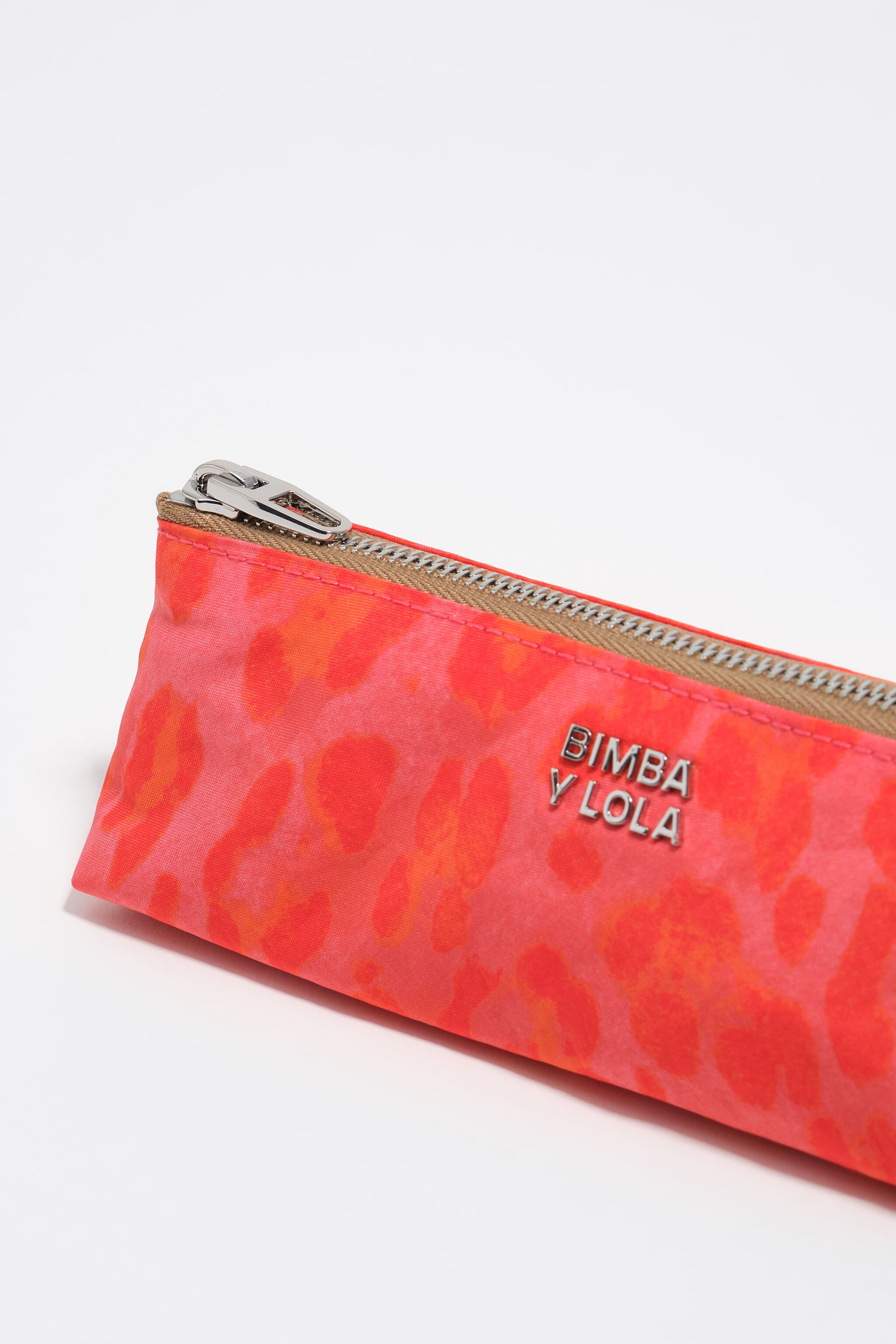 Pink leopard nylon case
