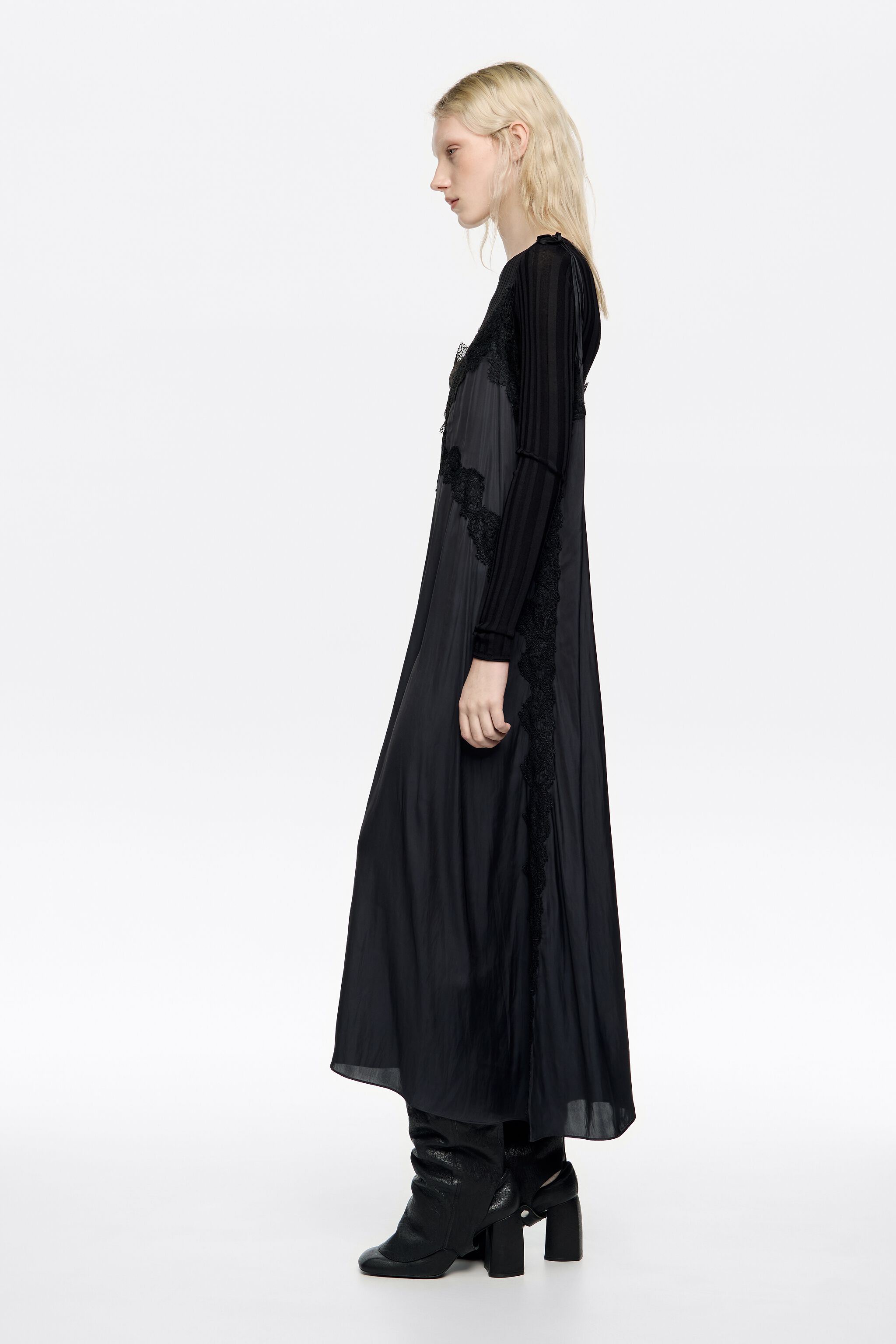 Navy blue fluid lace dress