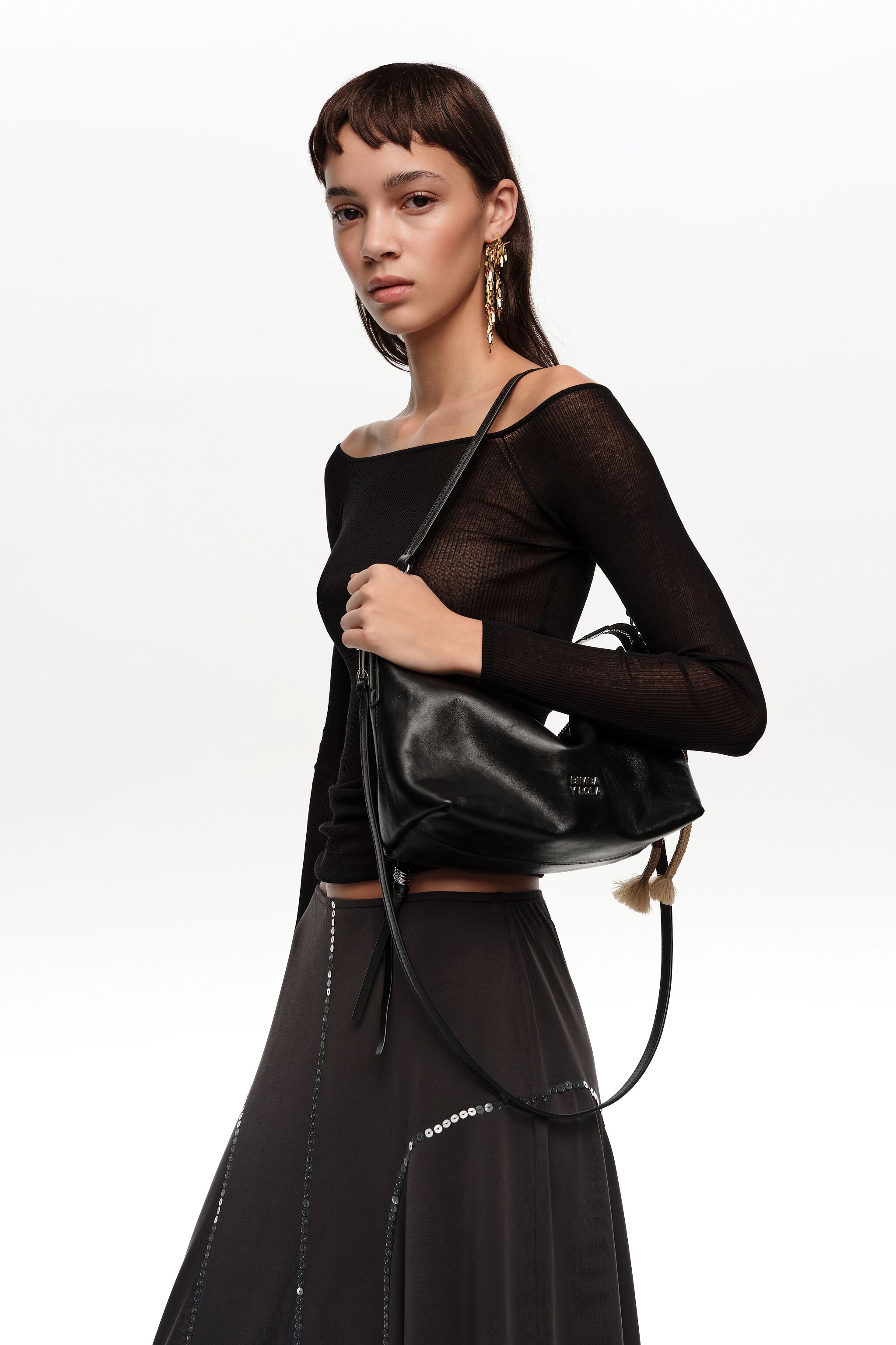 Medium black leather Trapecio bag