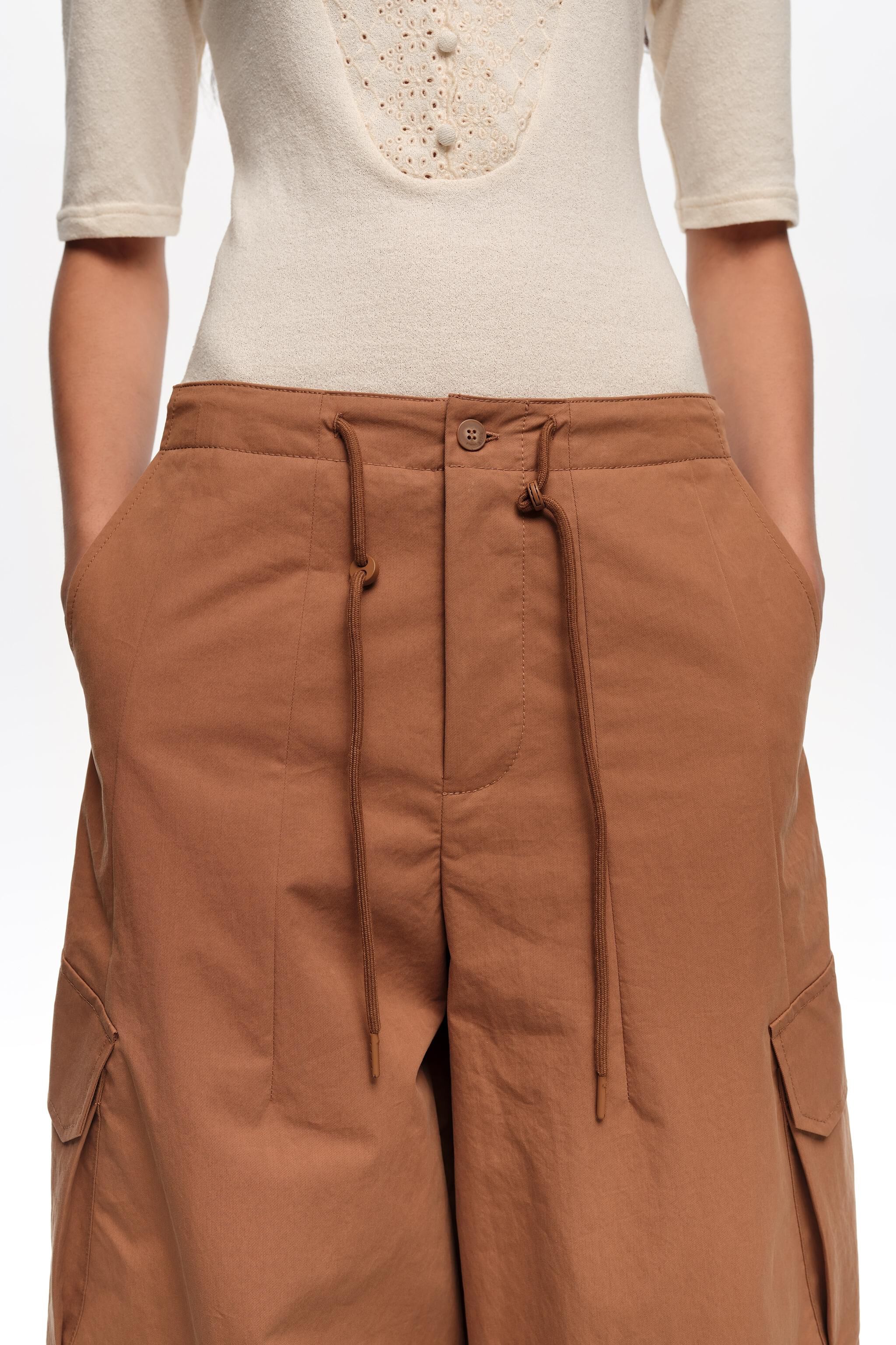 Light brown cotton cargo trousers
