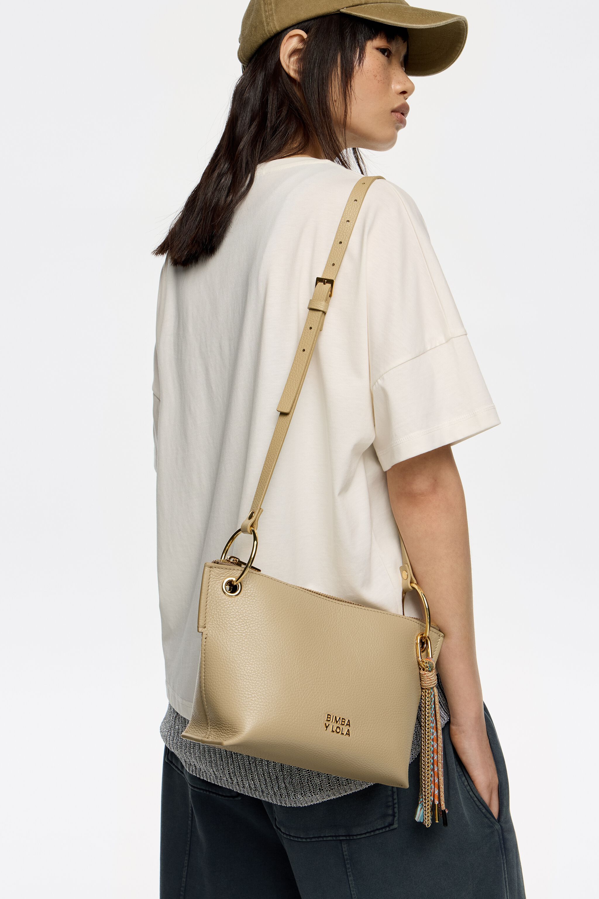 Medium Cairo leather Trapecio bag