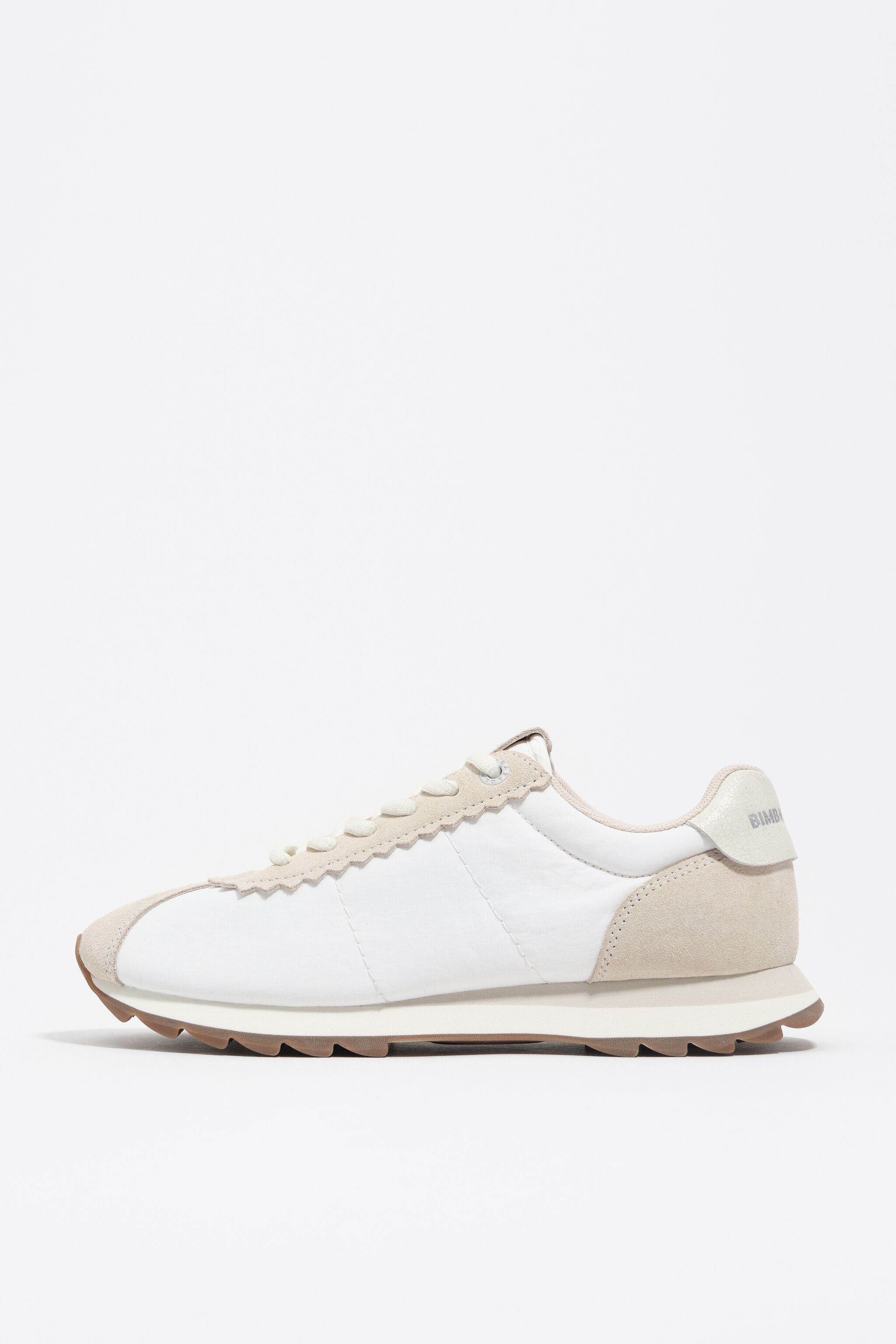 White retro suede and nylon 13 18 sneaker