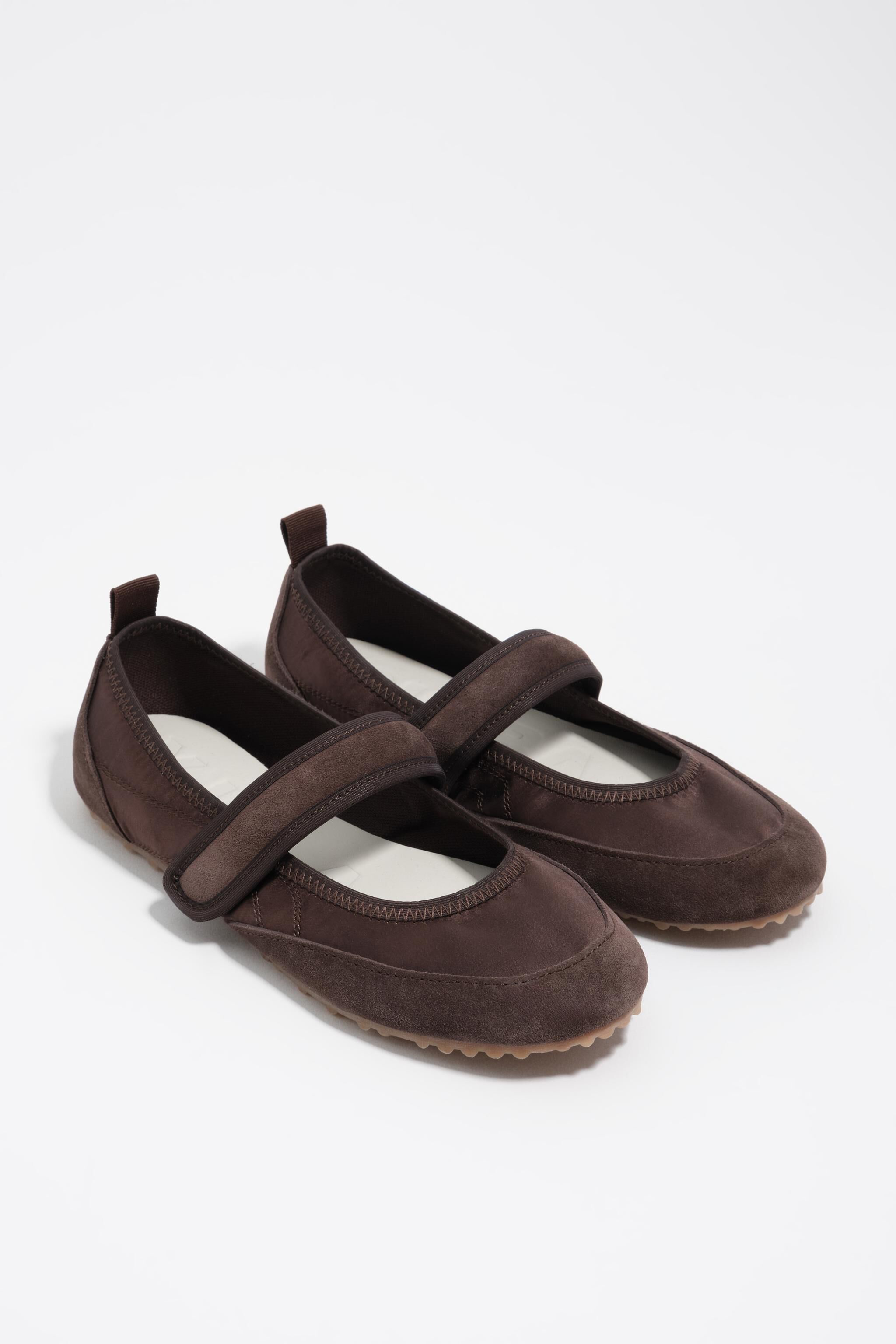 Suede and satin sporty ballerina