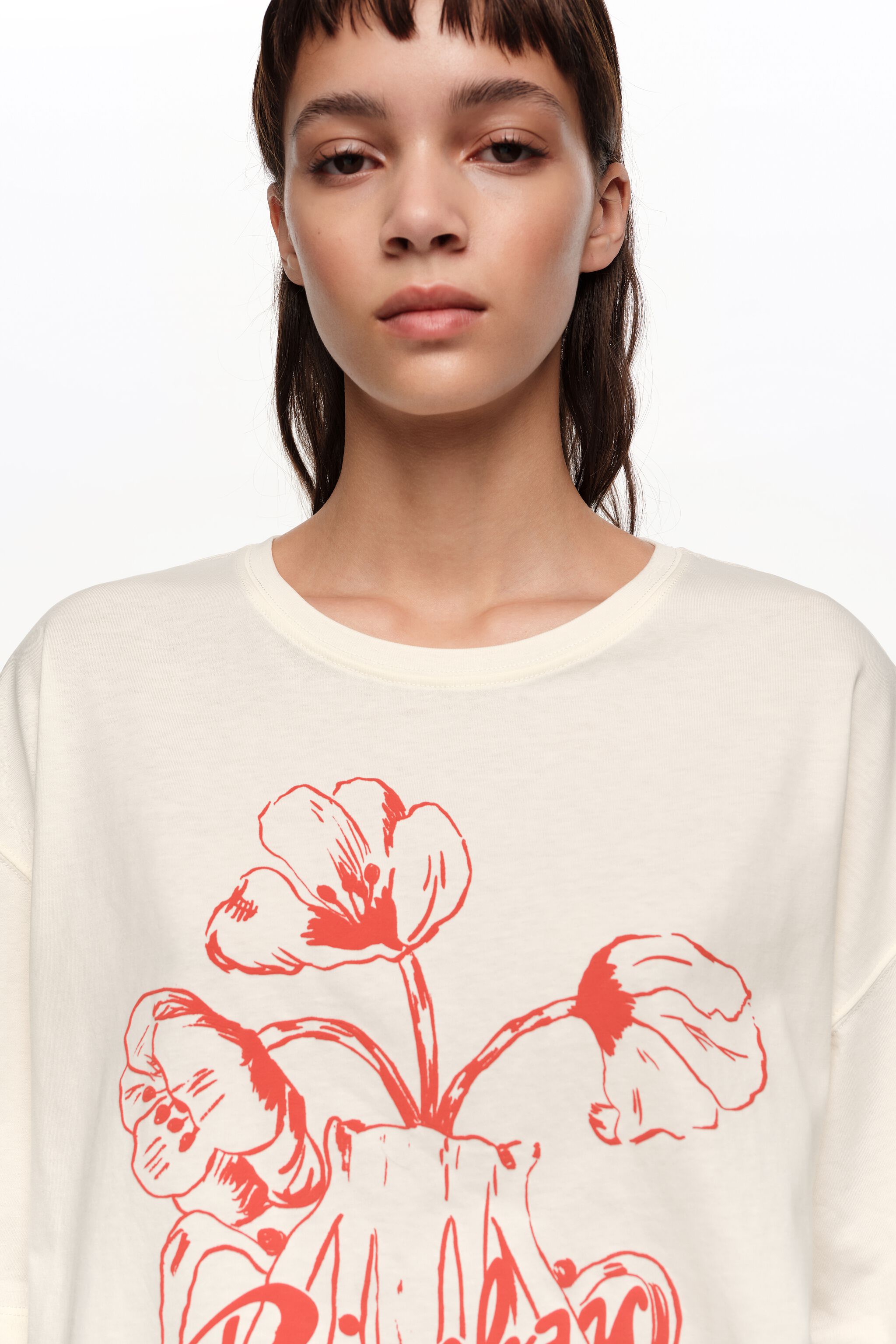 White embossed floral logo T-shirt