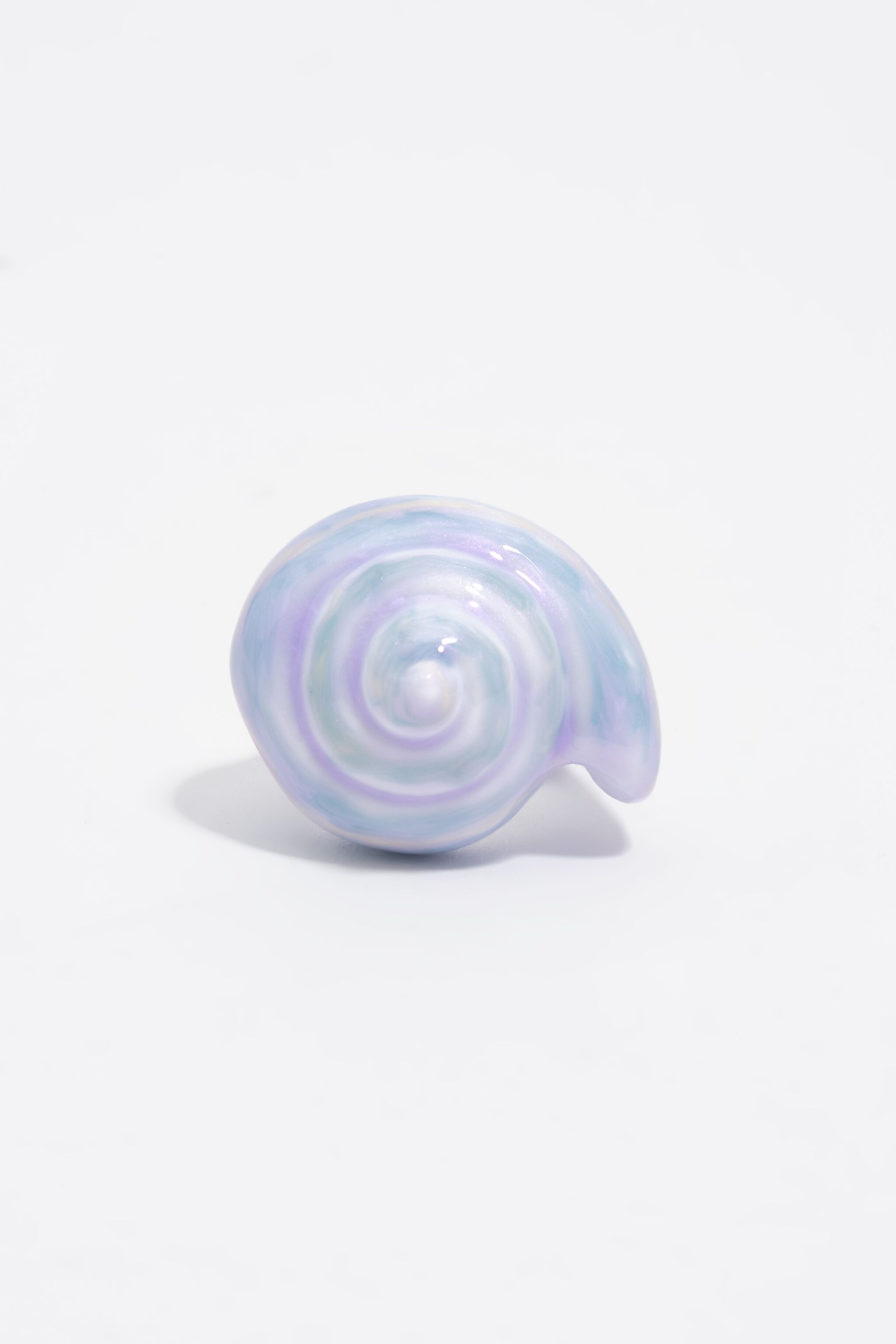 Blue enameled resin seashell ring