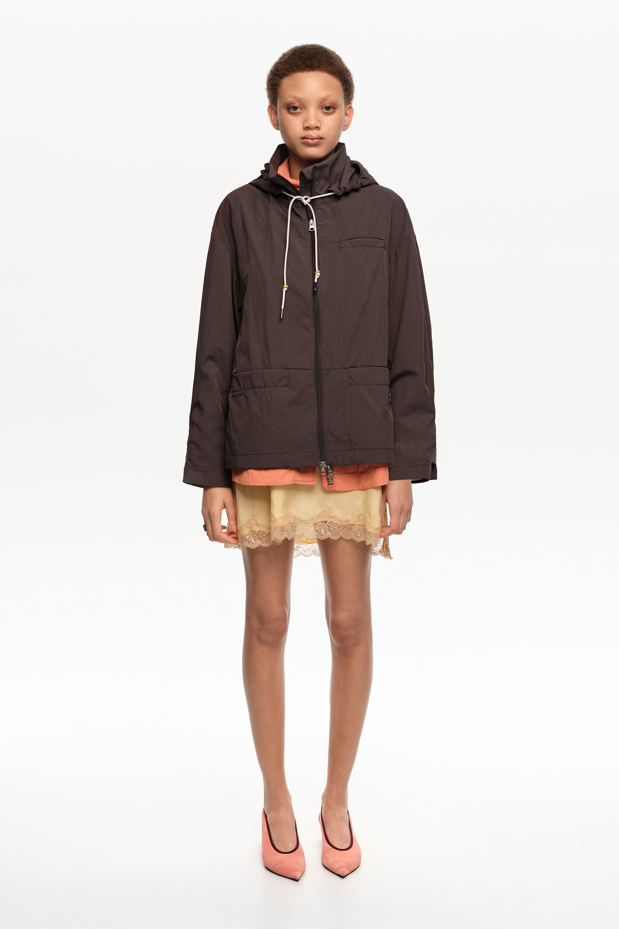 Short, brown fluid A-line trench